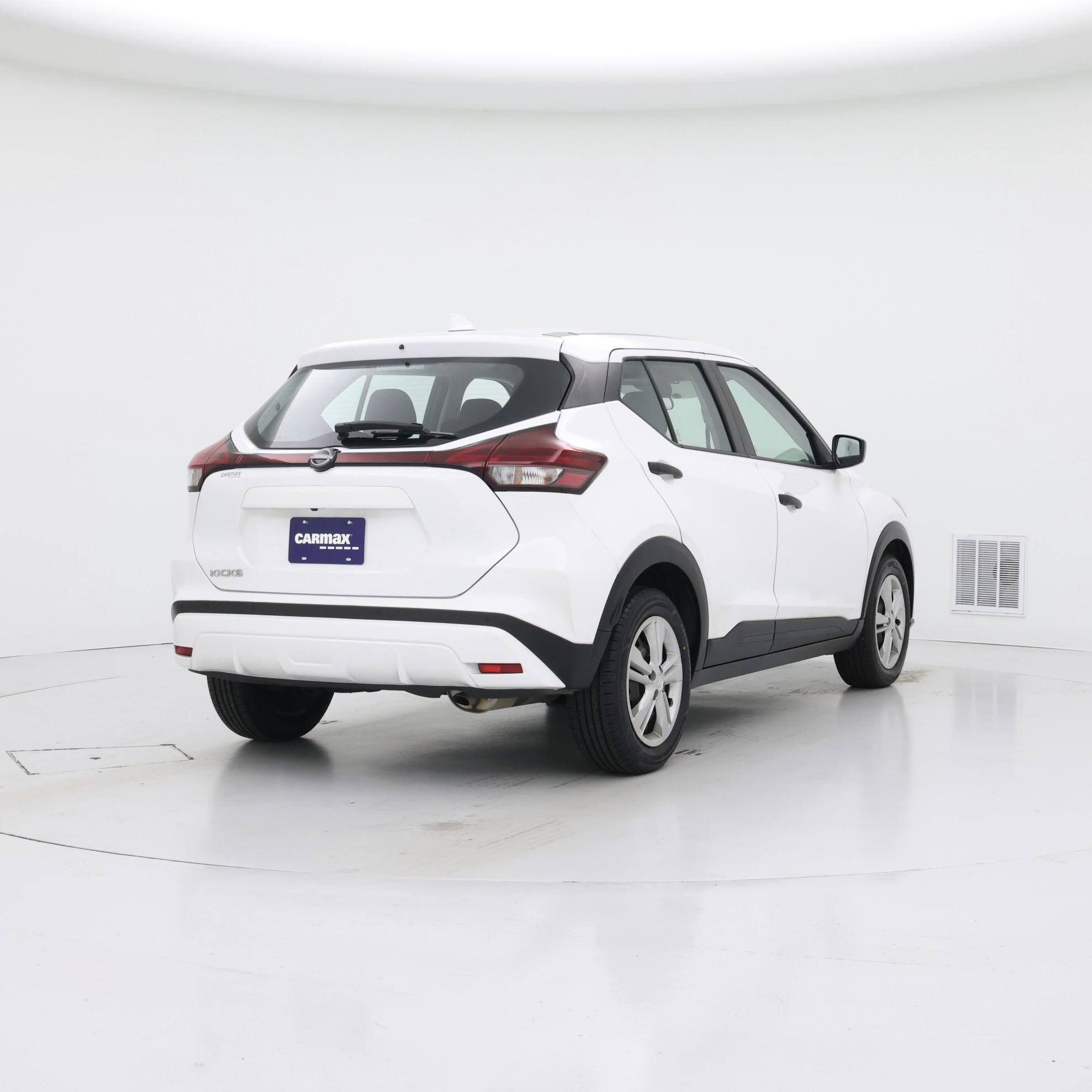 Thumbnail: 2022 Nissan Kicks - 8