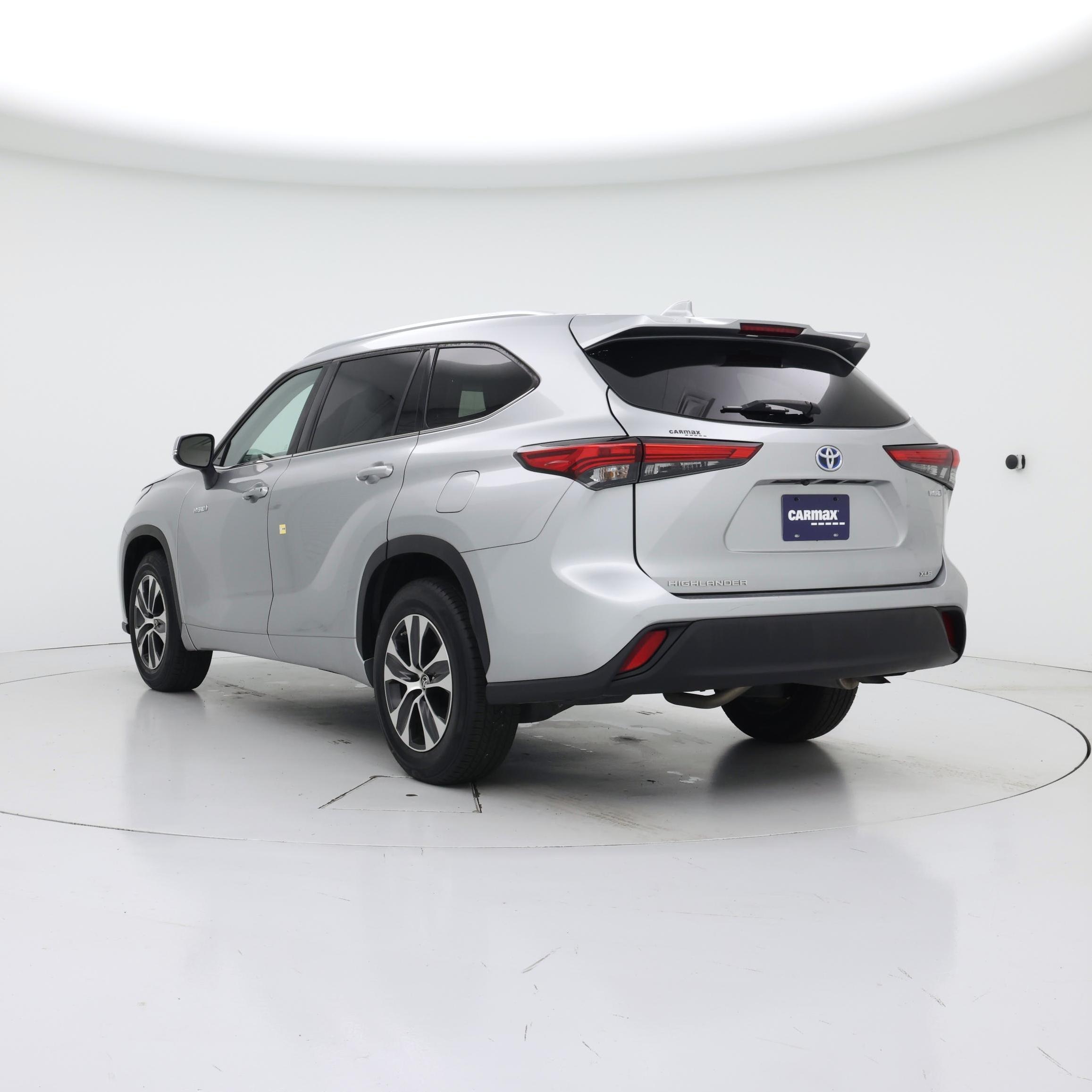 Thumbnail: 2021 Toyota Highlander - 2