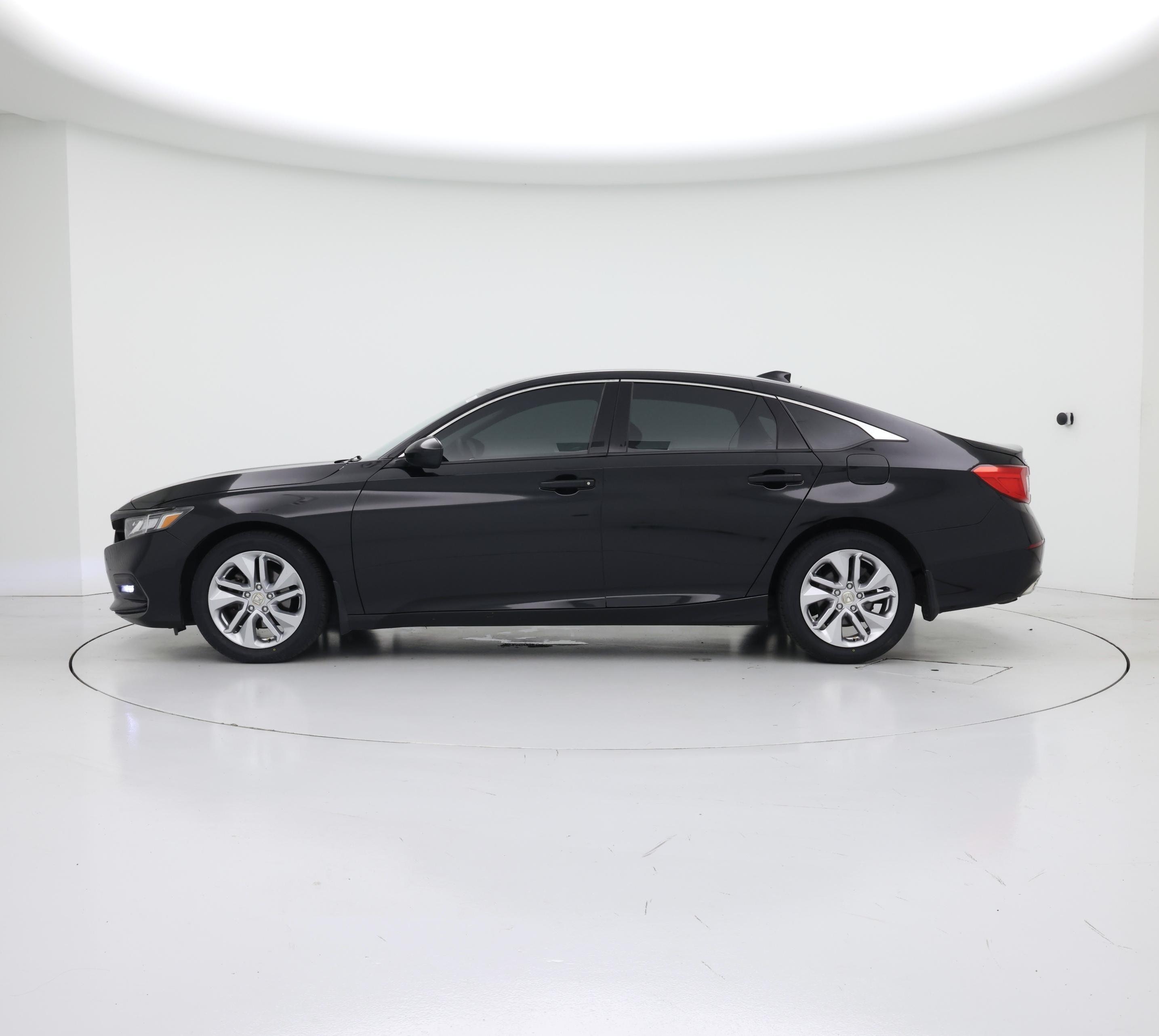 Thumbnail: 2018 Honda Accord - 3
