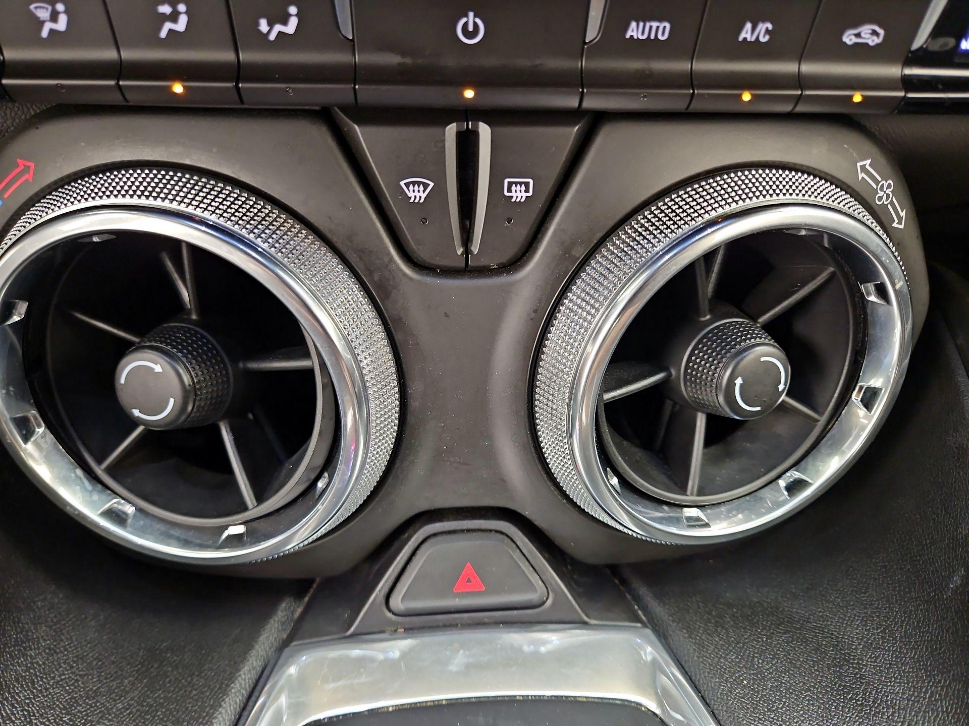 Thumbnail: 2017 Chevrolet Camaro - 16