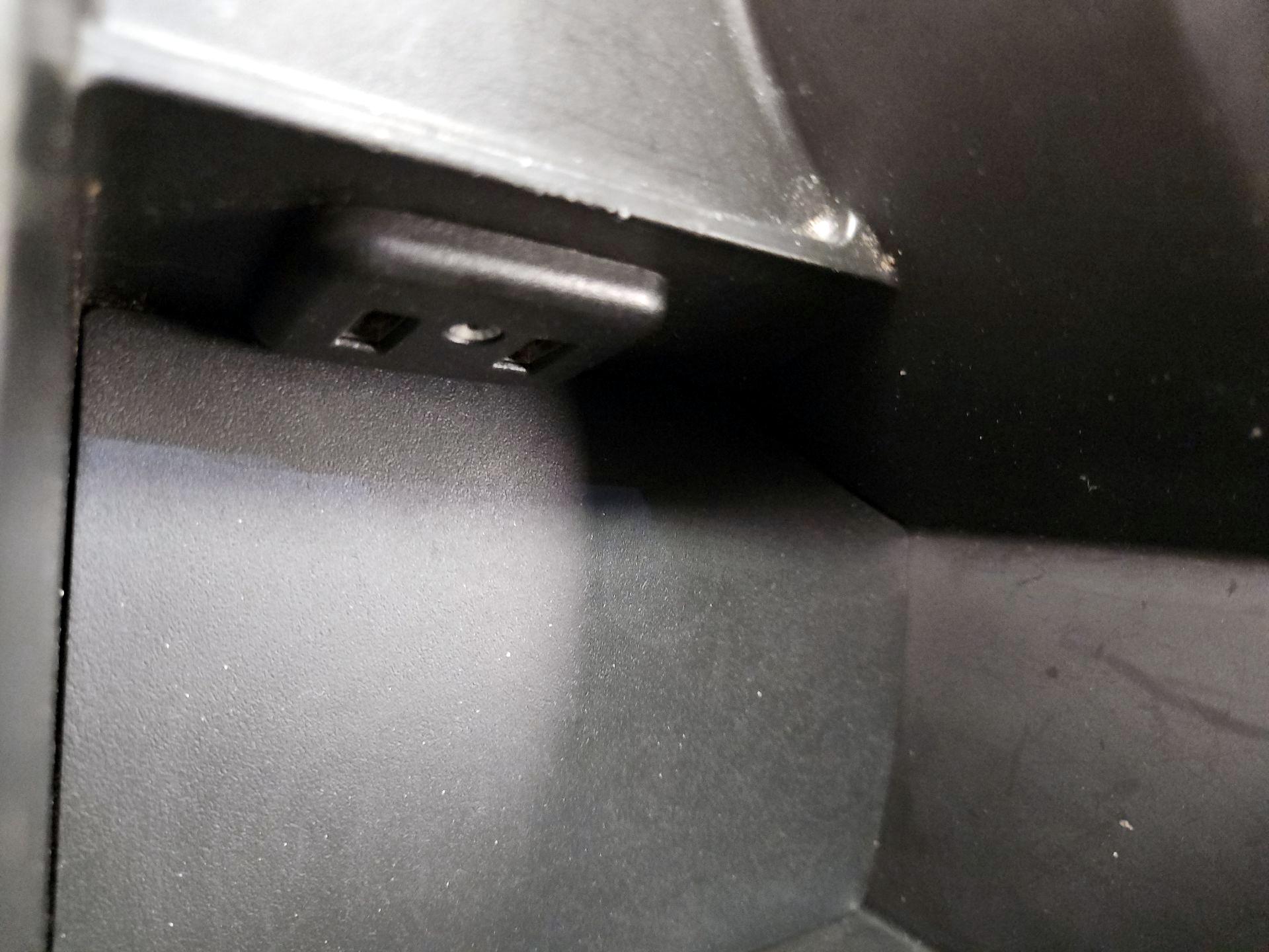 Thumbnail: 2017 Chevrolet Camaro - 18