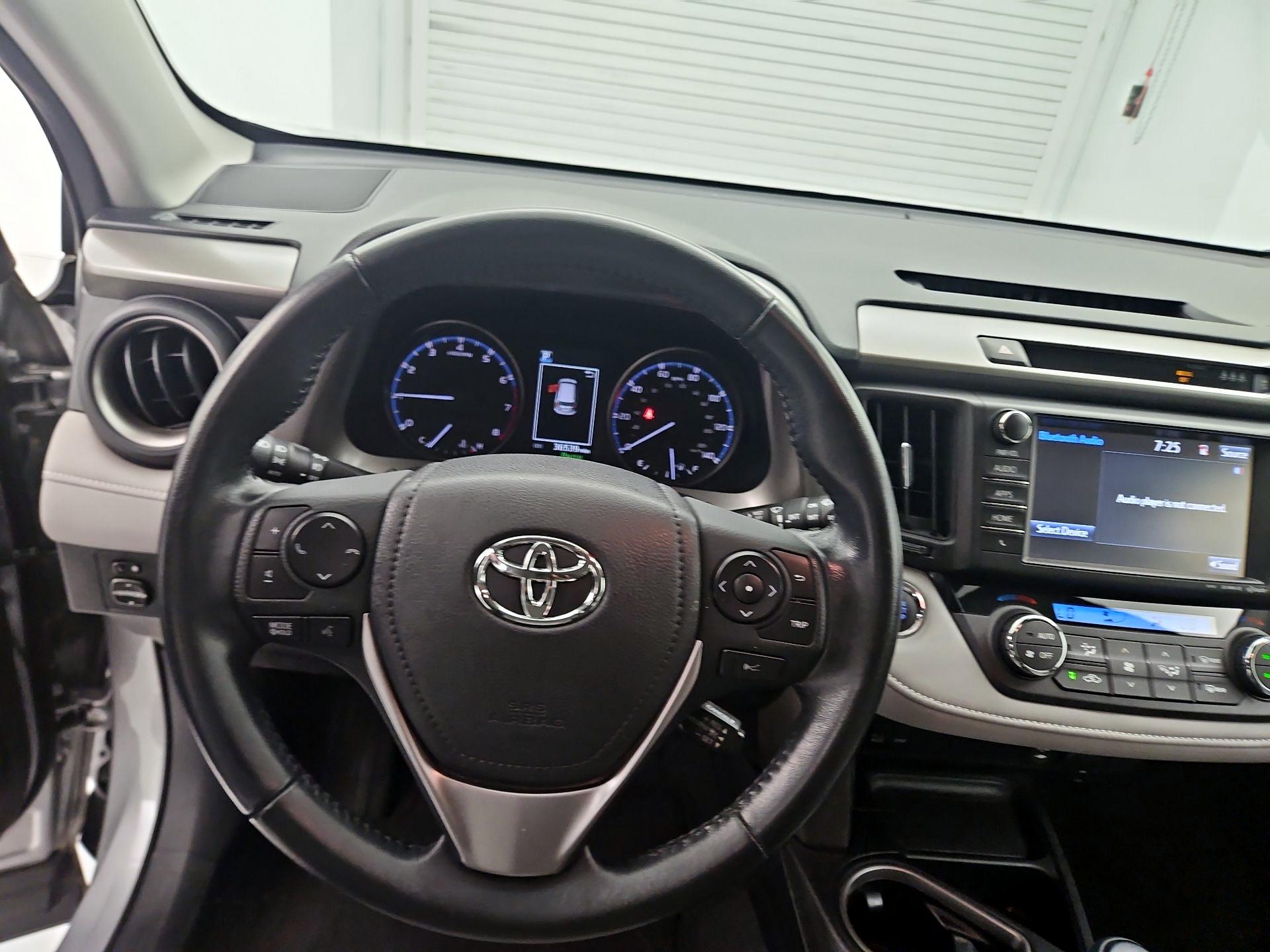 Thumbnail: 2017 Toyota RAV4 - 10