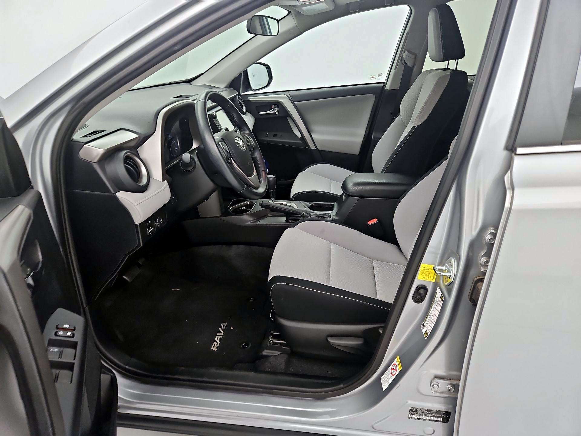 Thumbnail: 2017 Toyota RAV4 - 11