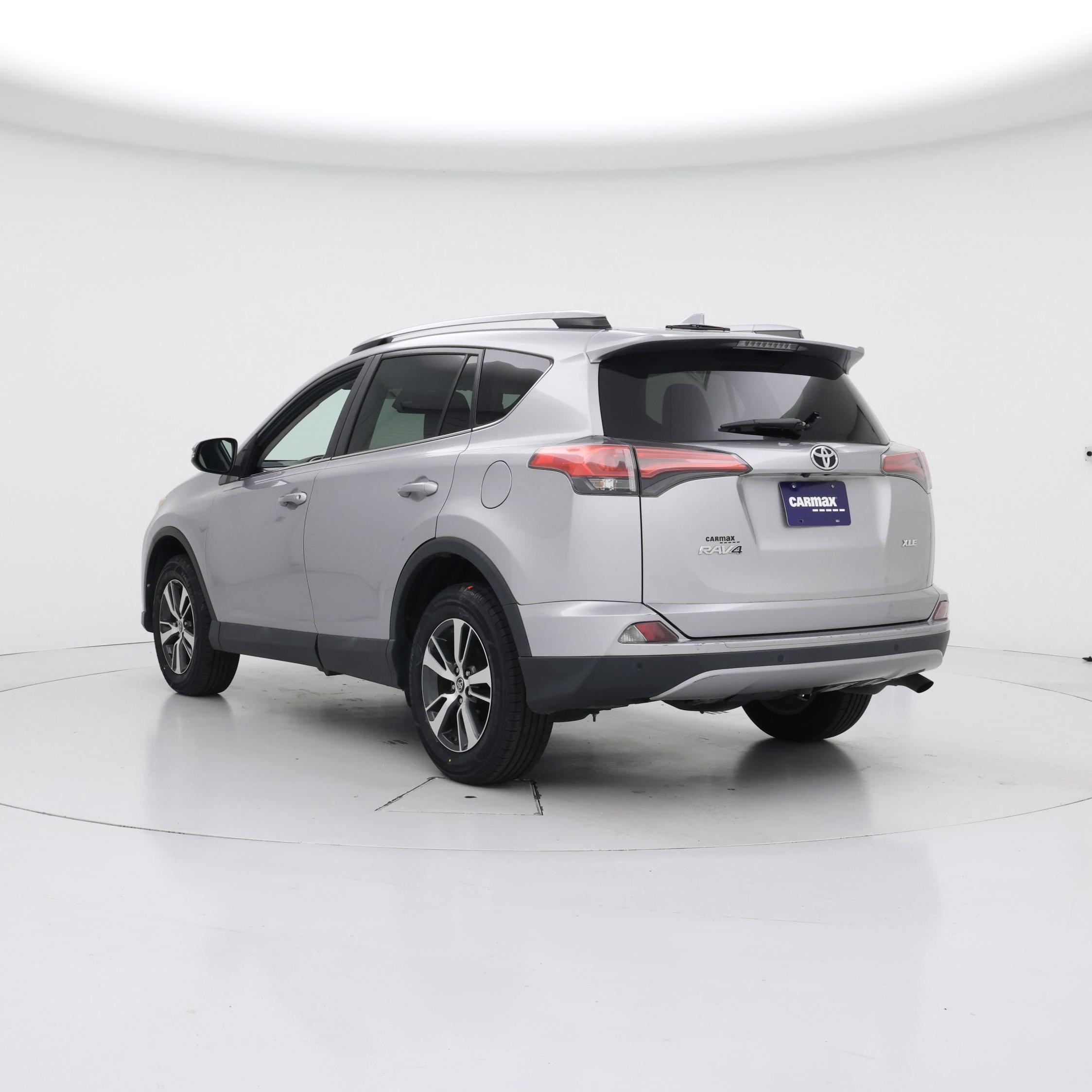 Thumbnail: 2017 Toyota RAV4 - 2