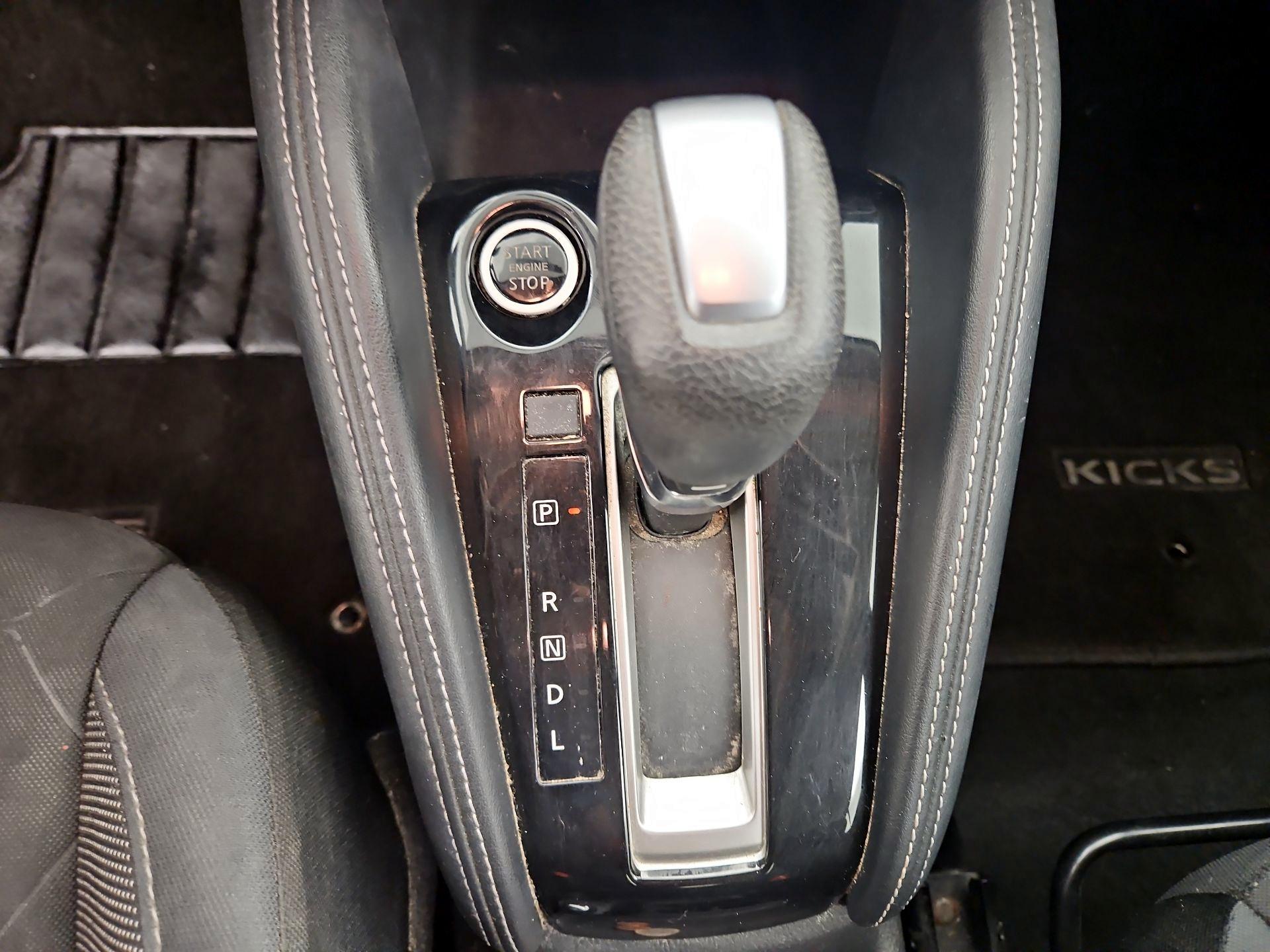 Thumbnail: 2019 Nissan Kicks - 17