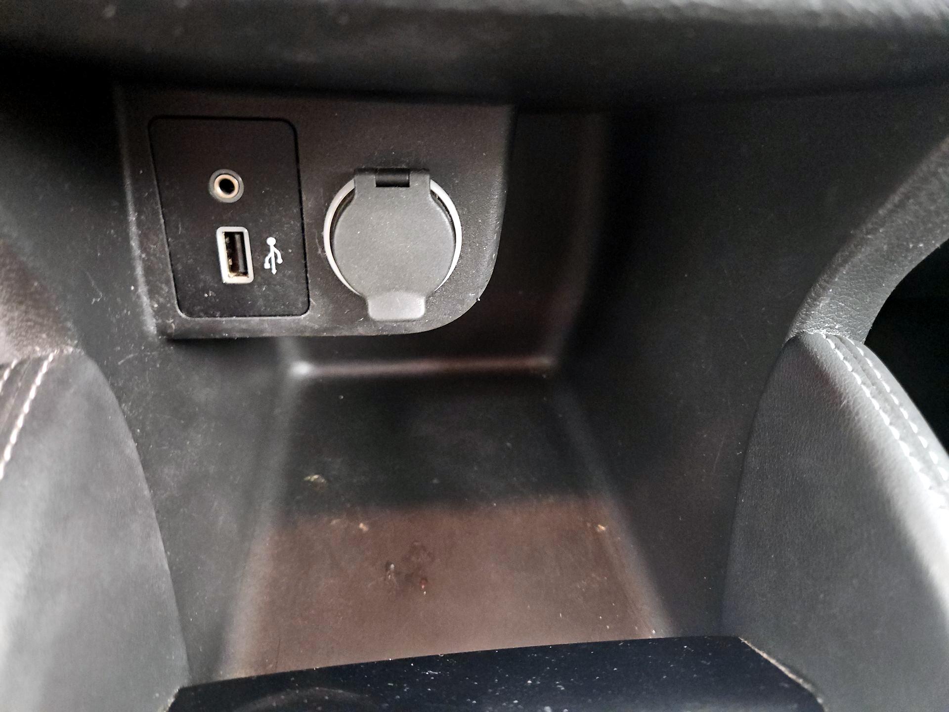 Thumbnail: 2019 Nissan Kicks - 18