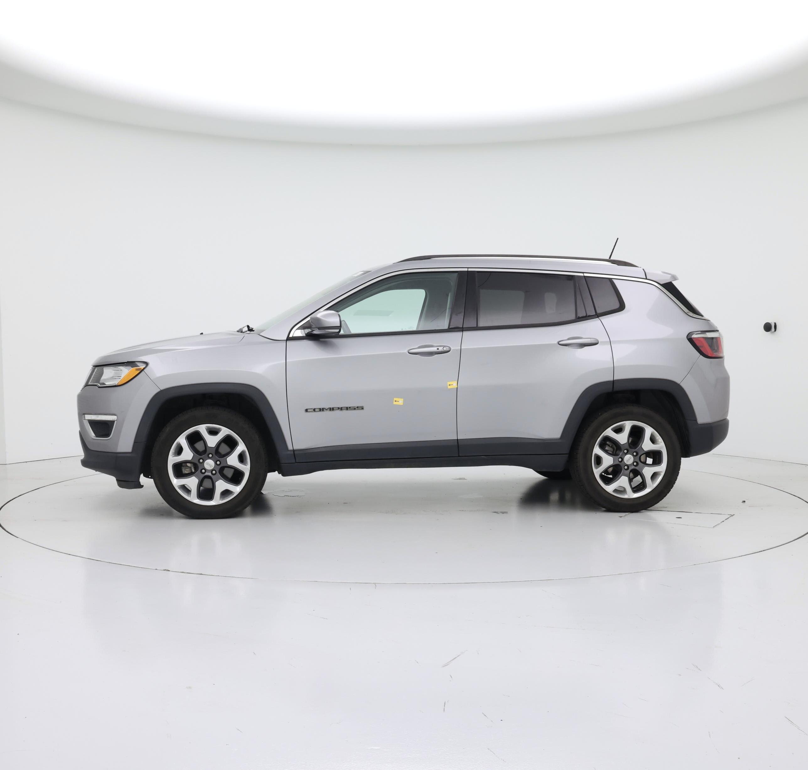 Thumbnail: 2019 Jeep Compass - 3
