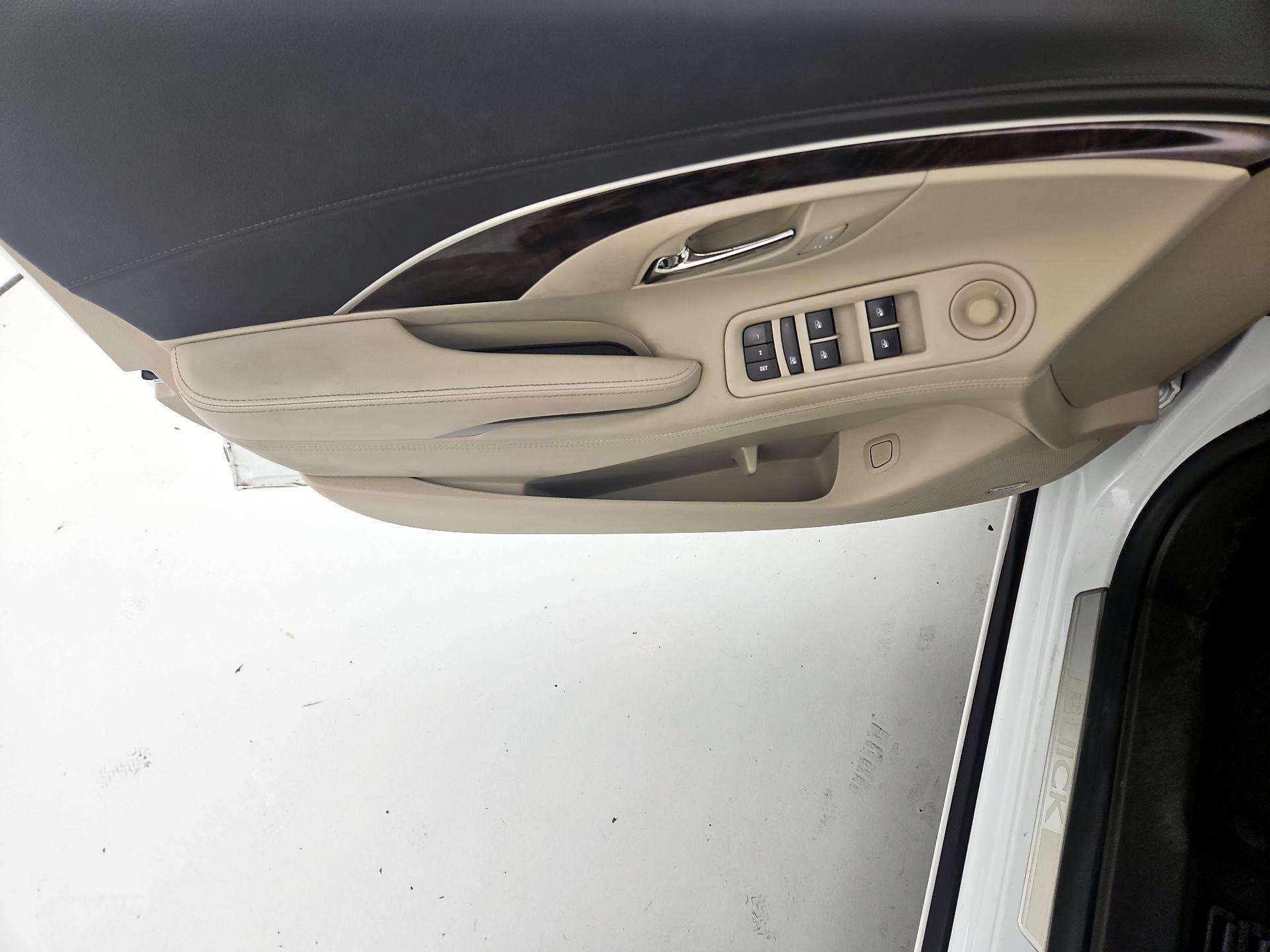 Thumbnail: 2015 Buick LaCrosse - 12
