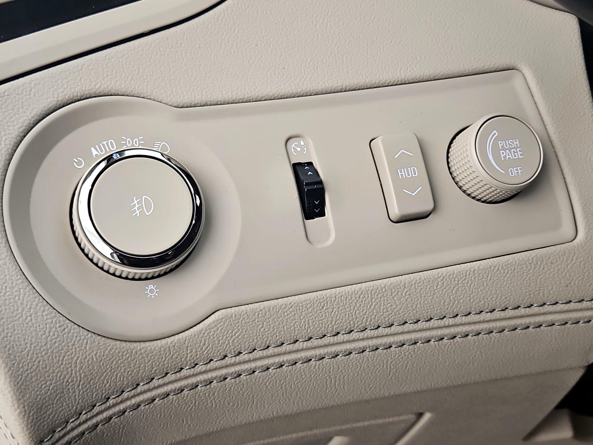 Thumbnail: 2015 Buick LaCrosse - 13