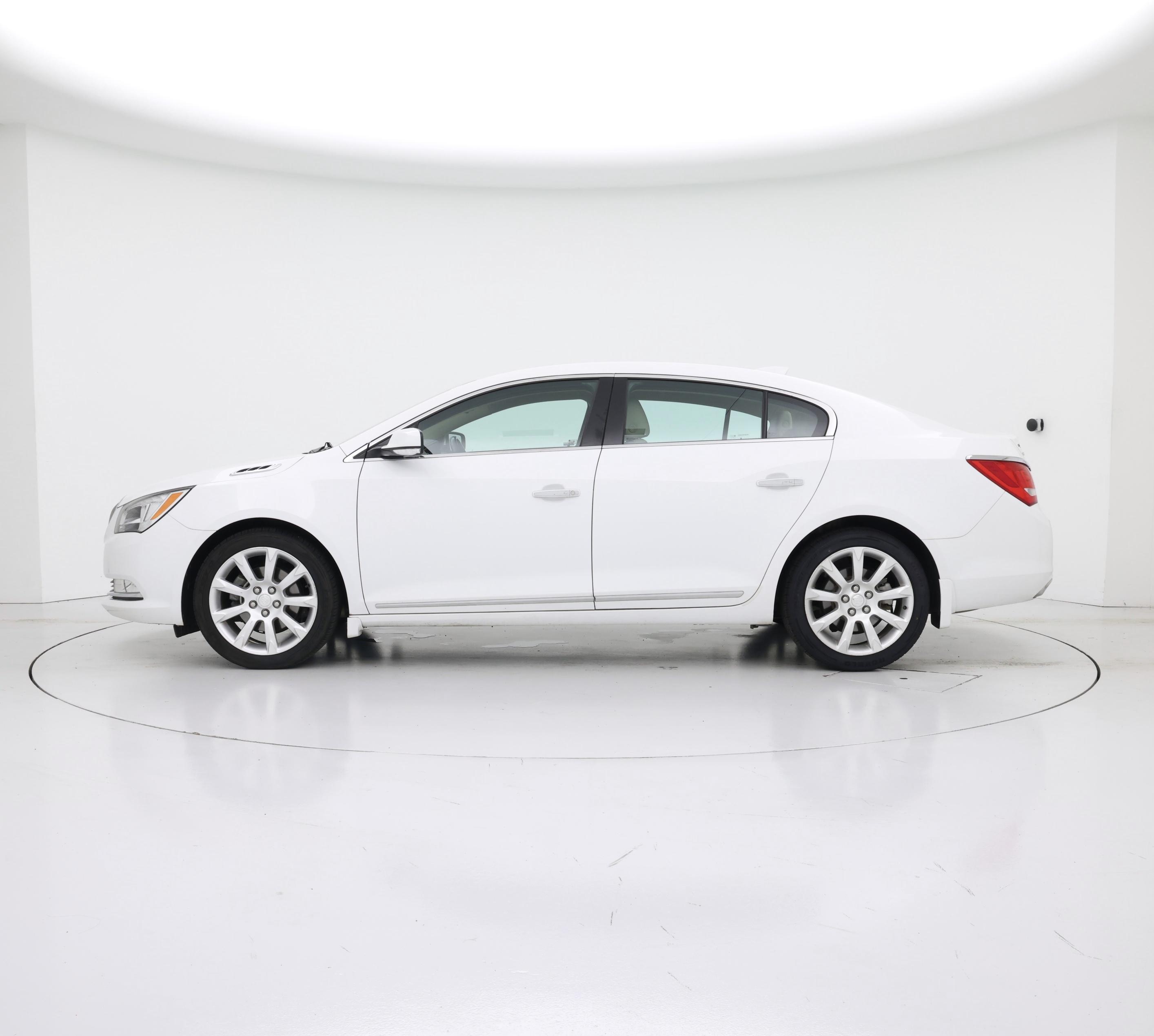 Thumbnail: 2015 Buick LaCrosse - 3
