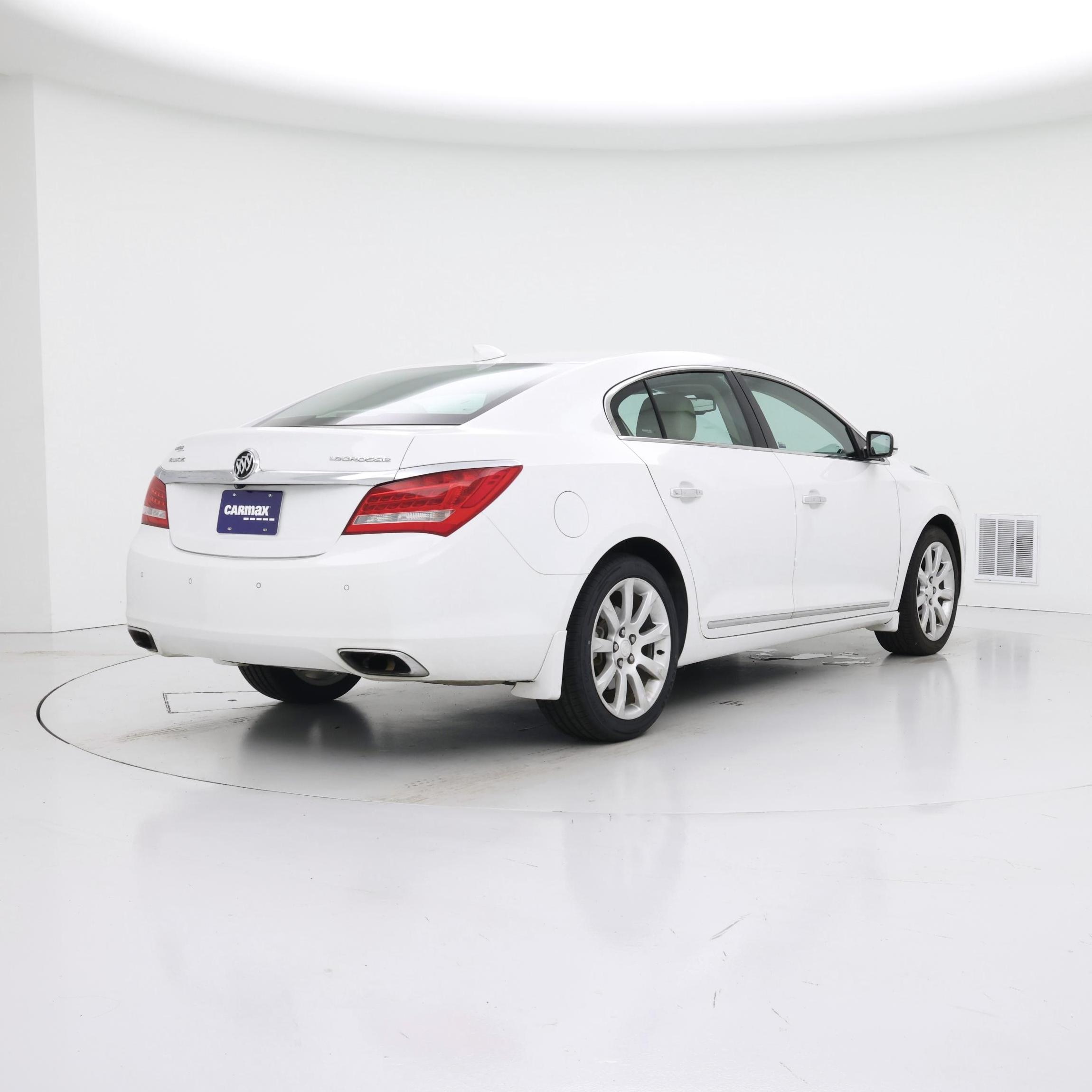 Thumbnail: 2015 Buick LaCrosse - 8
