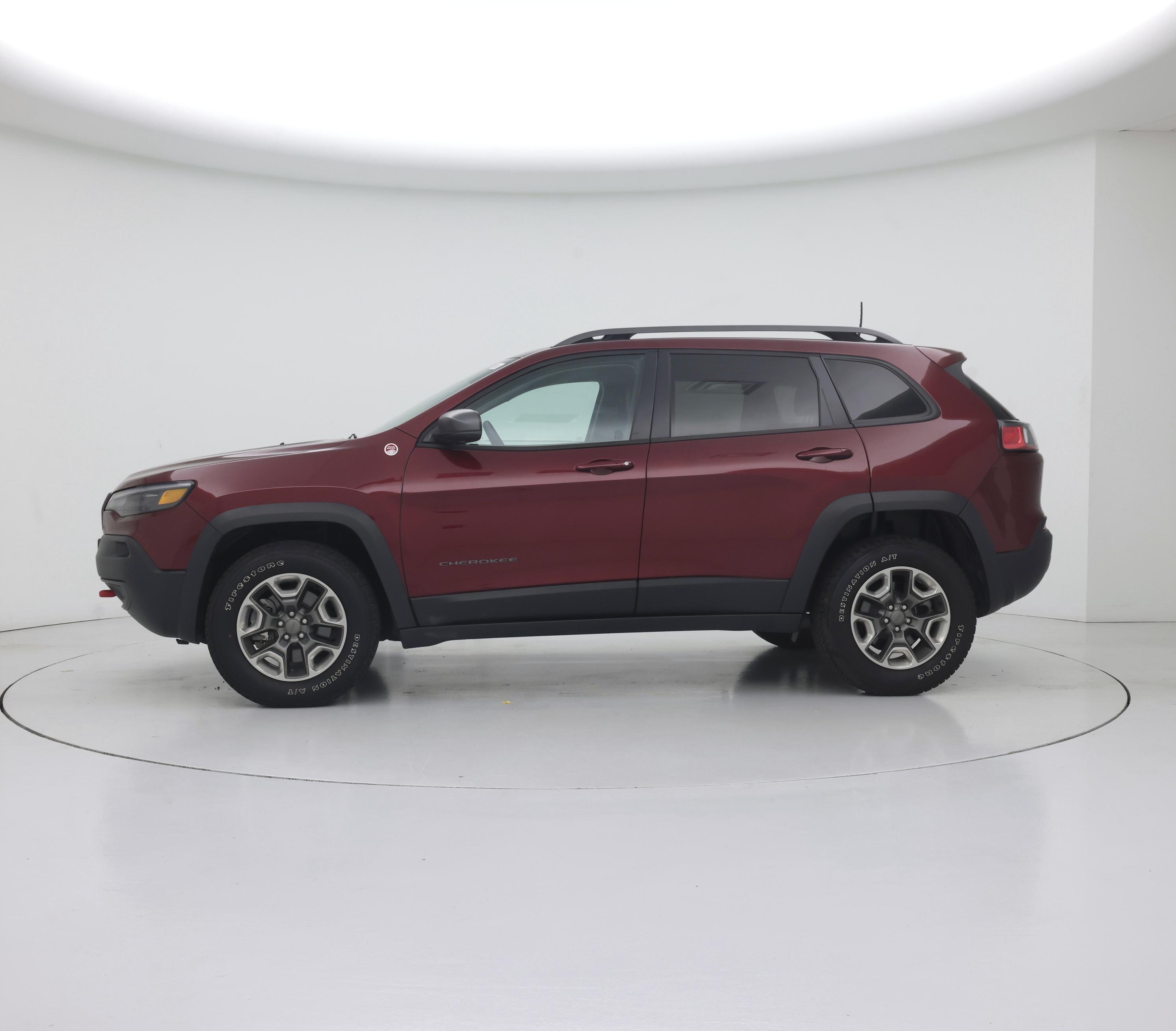 Thumbnail: 2019 Jeep Cherokee - 3