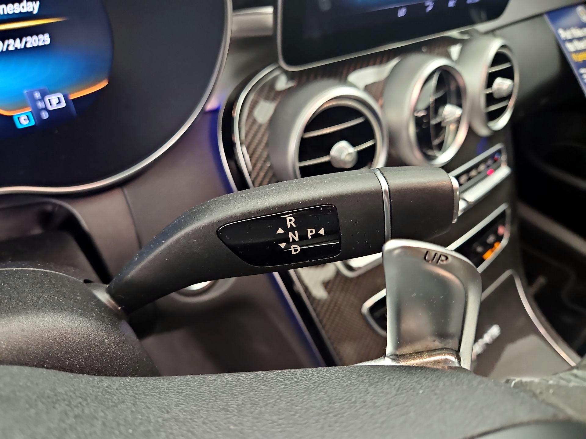 Thumbnail: 2021 Mercedes-Benz C-Class - 18