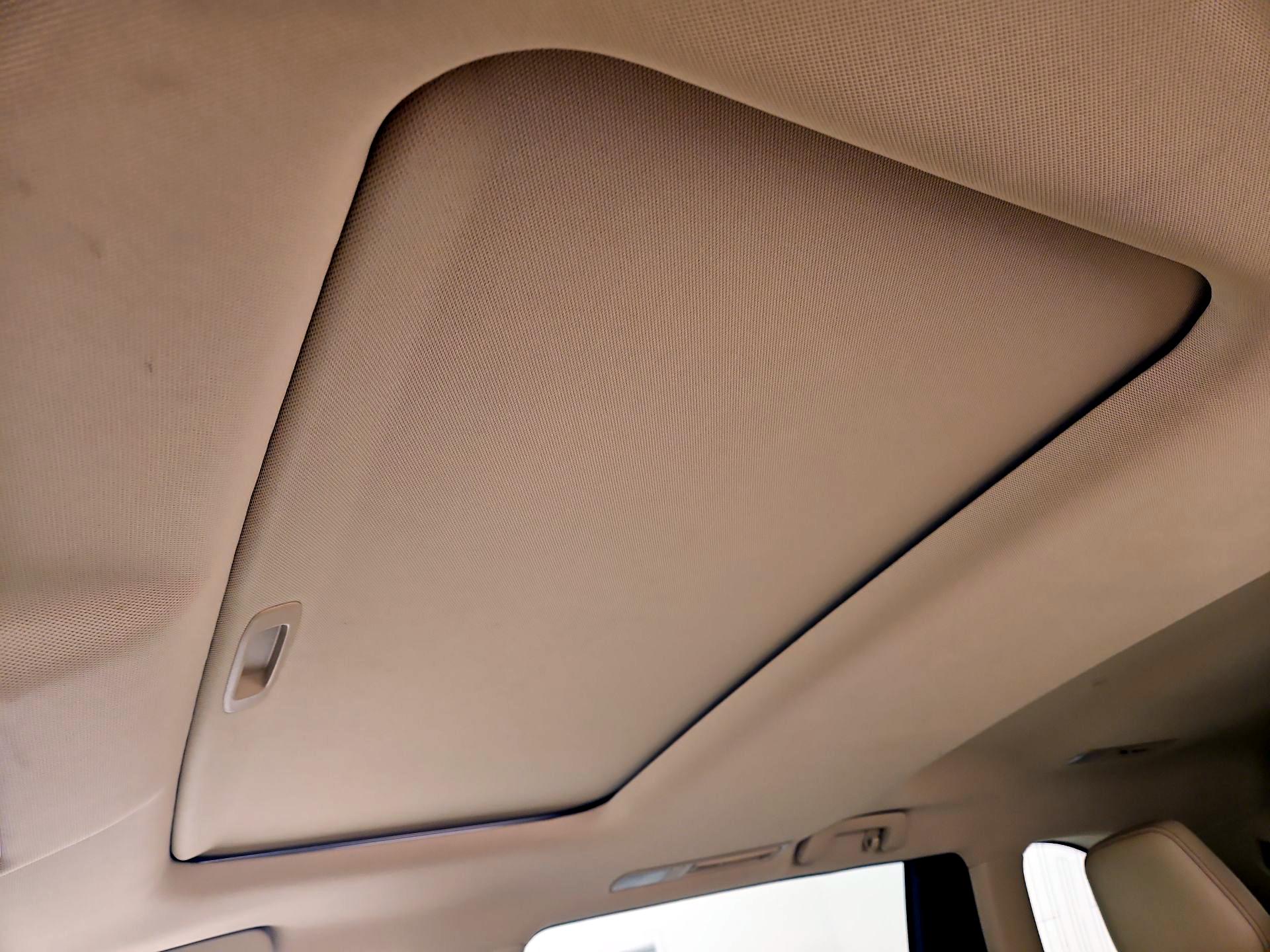 Thumbnail: 2016 Toyota Highlander - 19