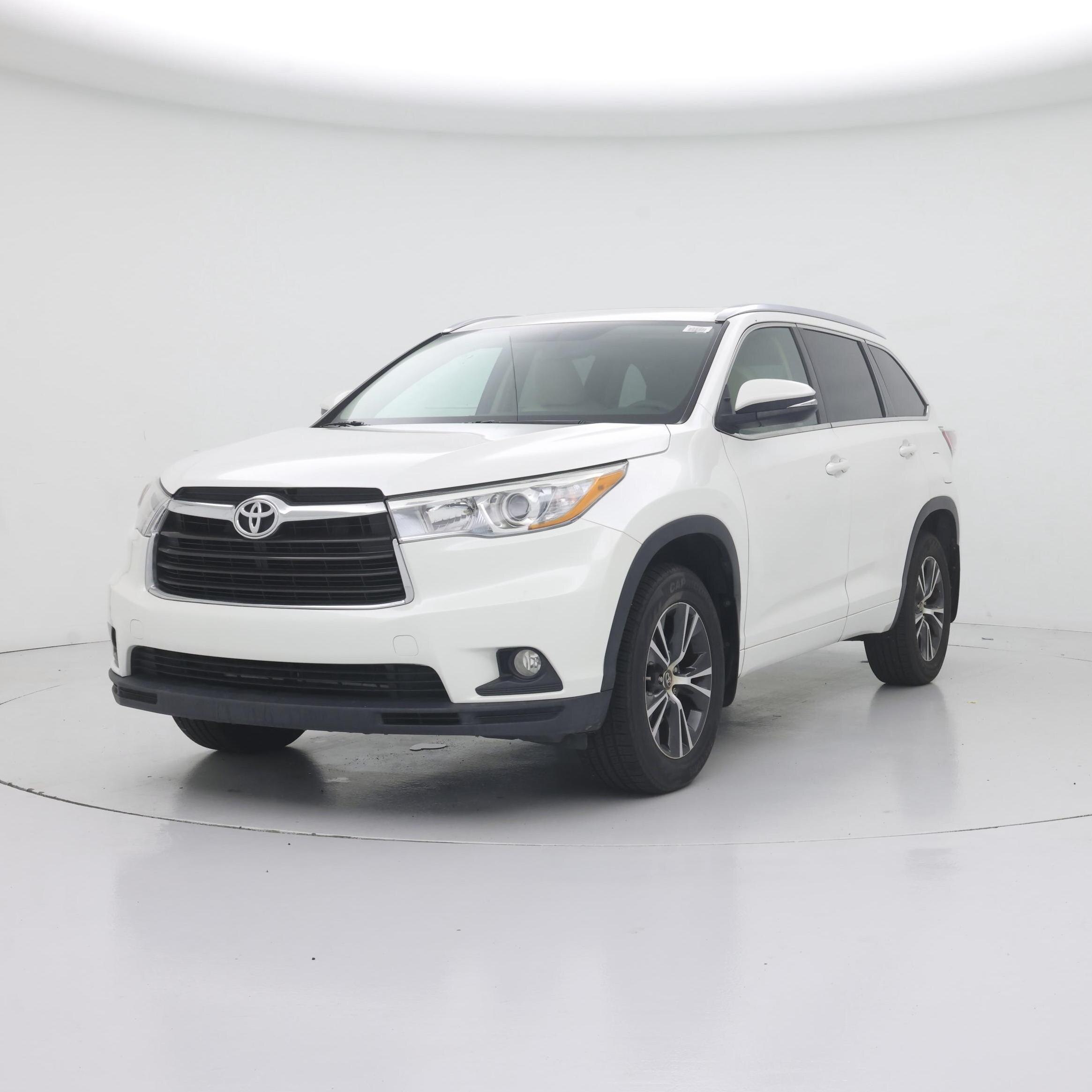 Thumbnail: 2016 Toyota Highlander - 4