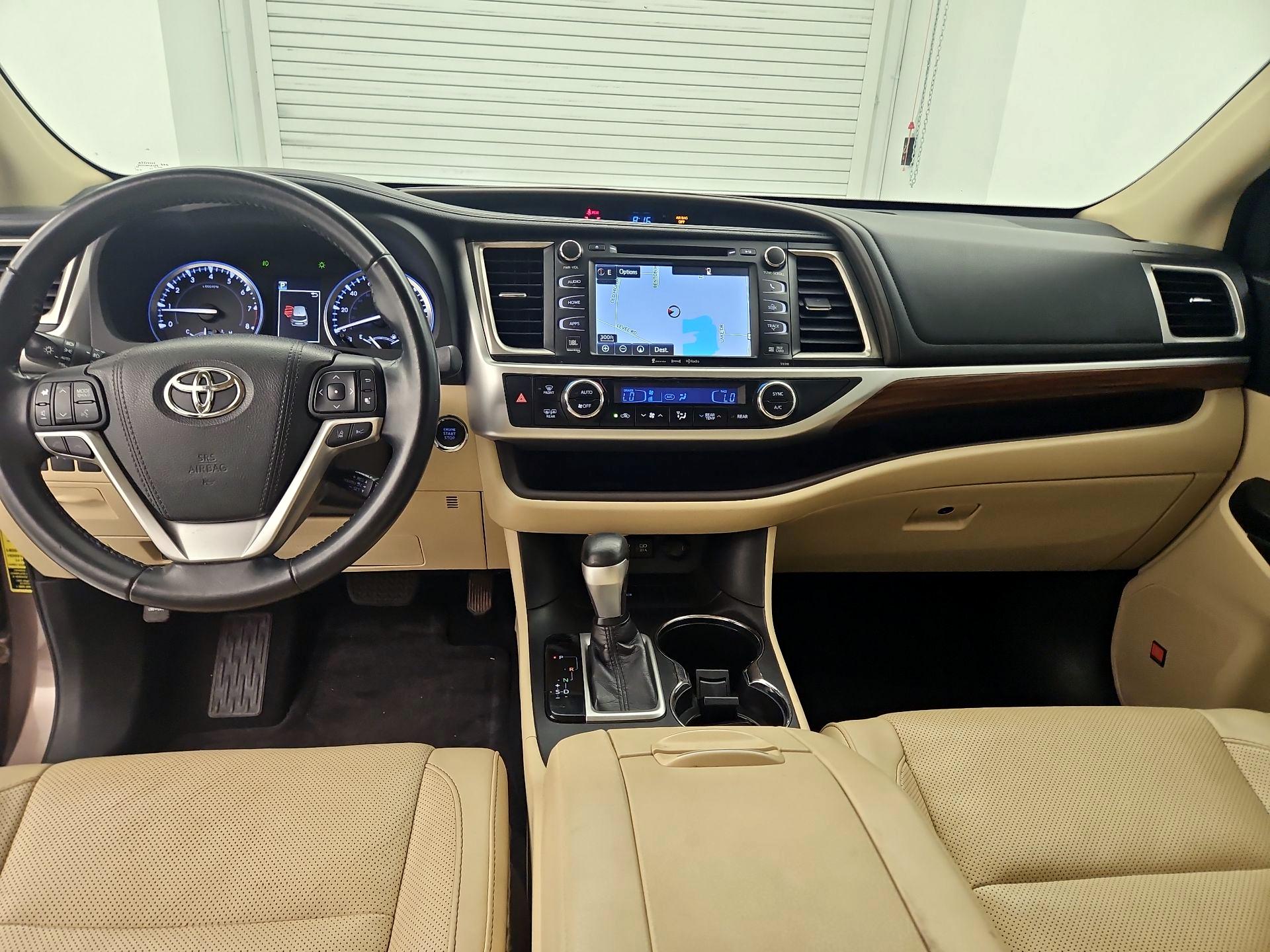 Thumbnail: 2018 Toyota Highlander - 9