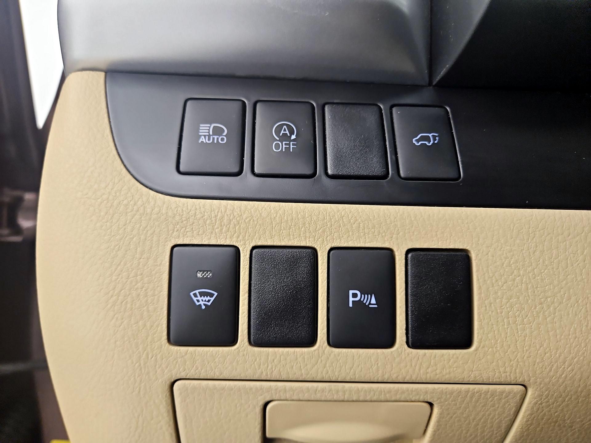 Thumbnail: 2018 Toyota Highlander - 13