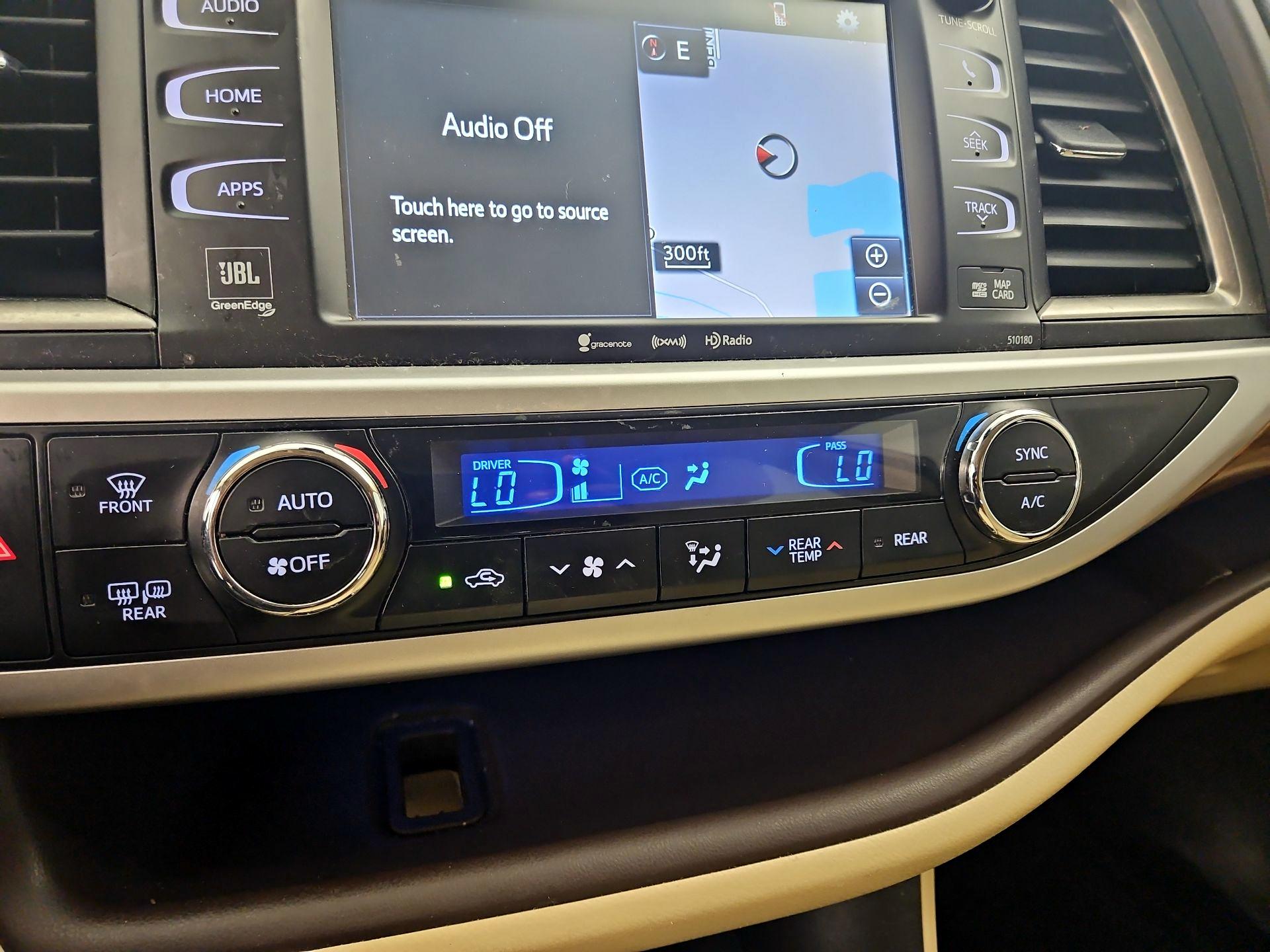 Thumbnail: 2018 Toyota Highlander - 17