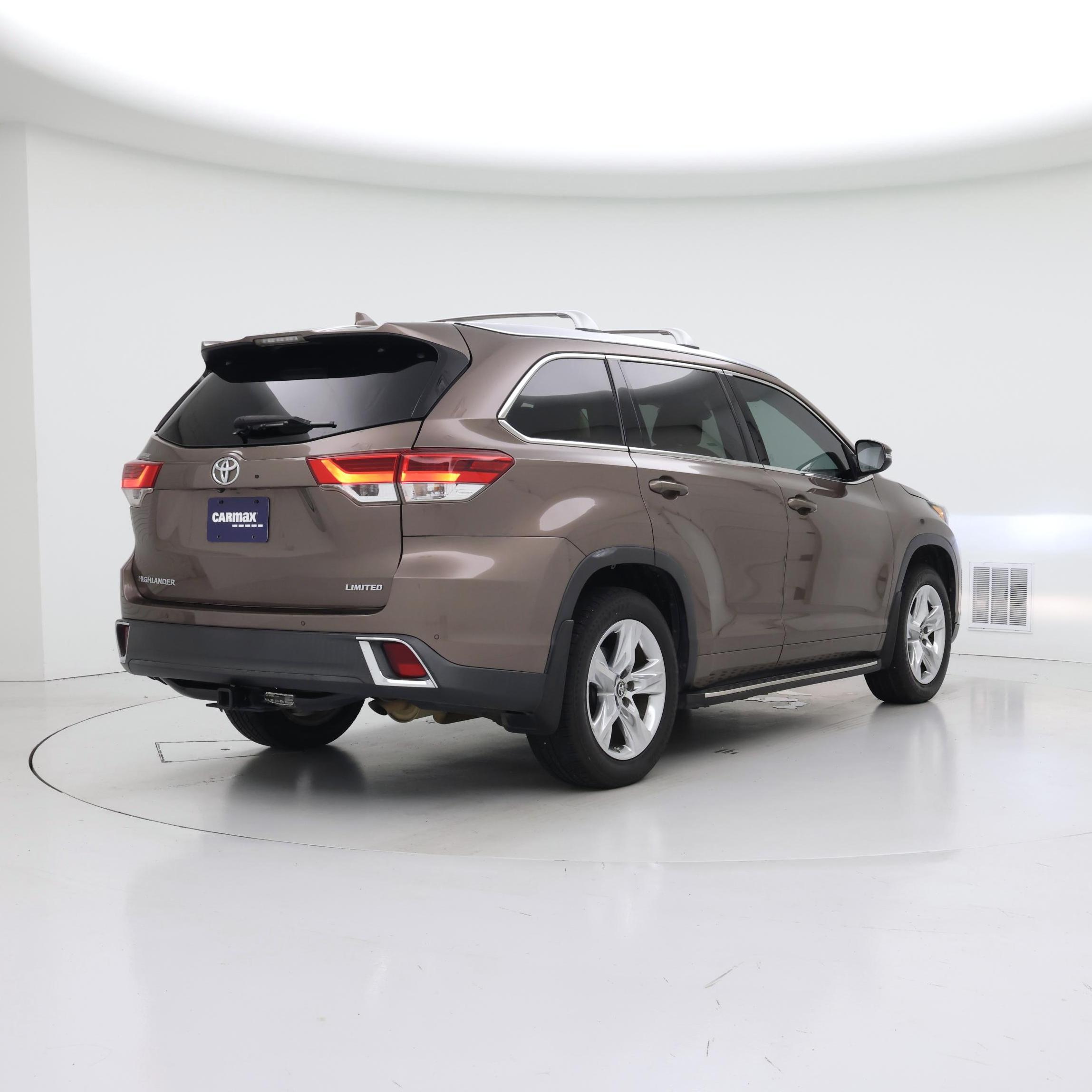 Thumbnail: 2018 Toyota Highlander - 8
