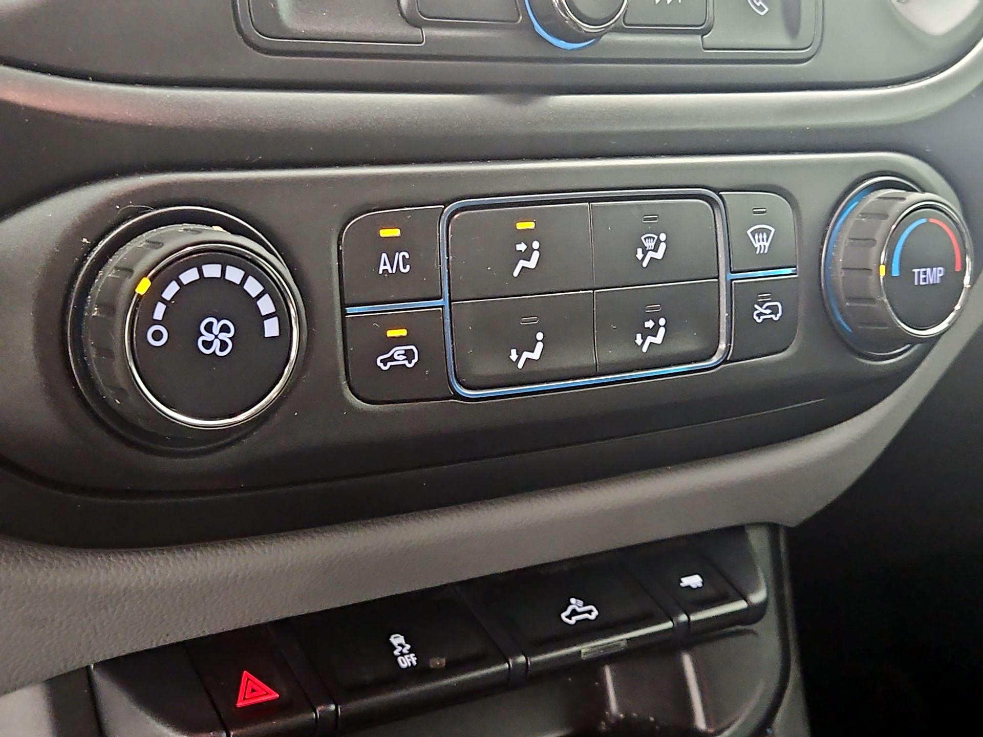Thumbnail: 2021 Chevrolet Colorado - 16