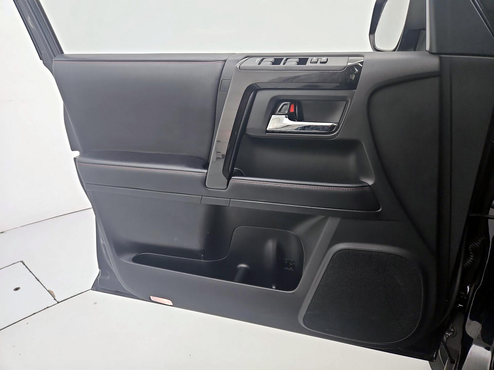 Thumbnail: 2024 Toyota 4Runner - 12