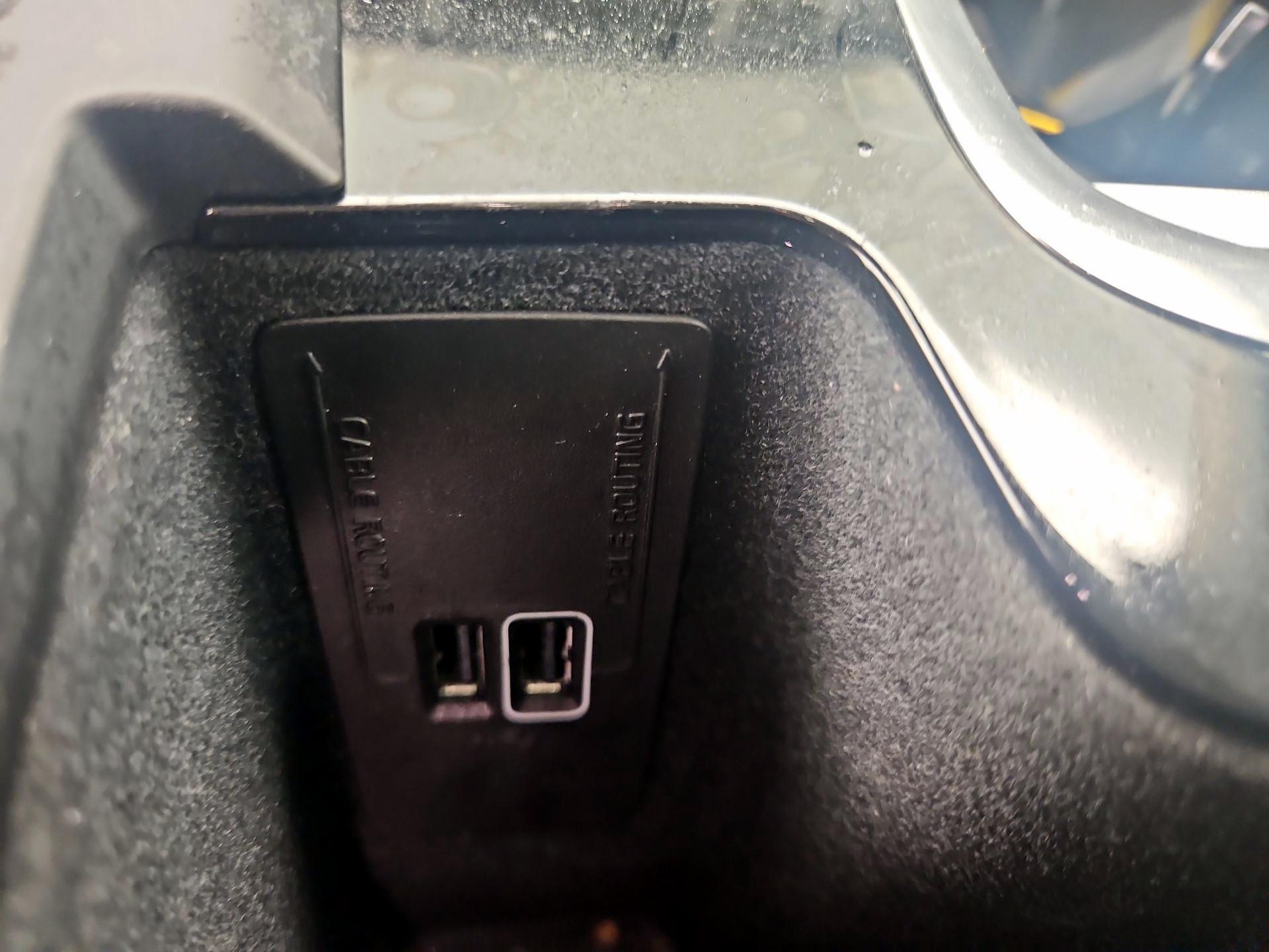 Thumbnail: 2020 Volvo S60 - 18