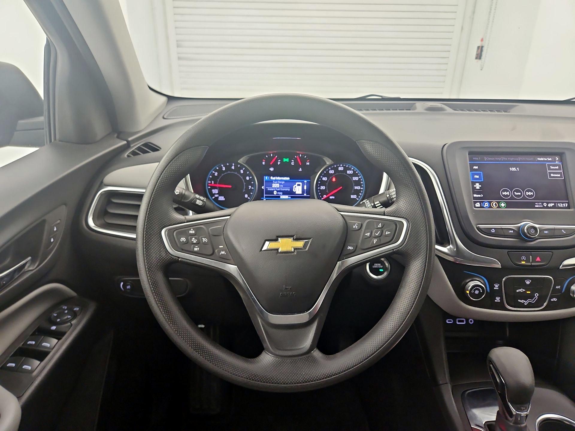 Thumbnail: 2022 Chevrolet Equinox - 10