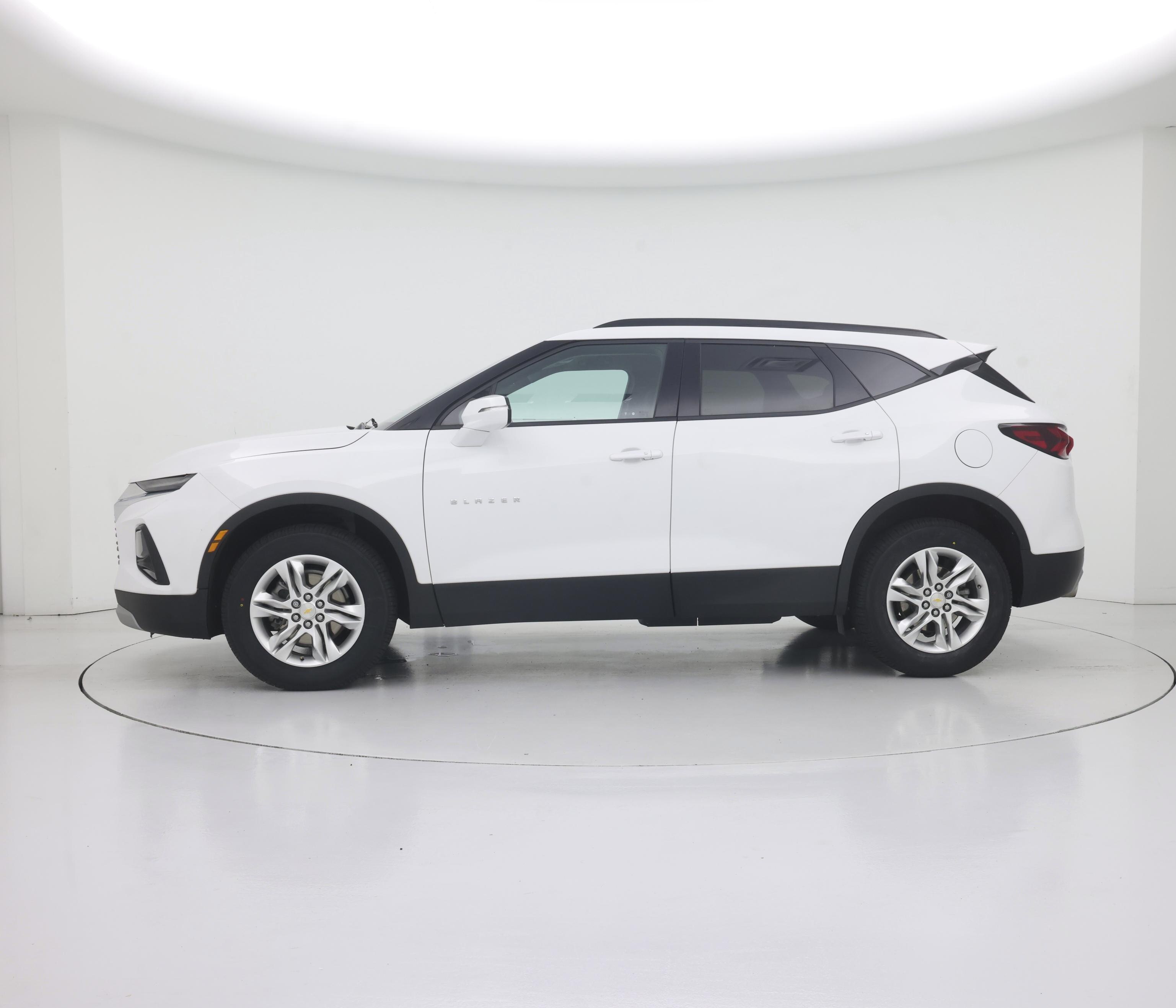 Thumbnail: 2022 Chevrolet Blazer - 3