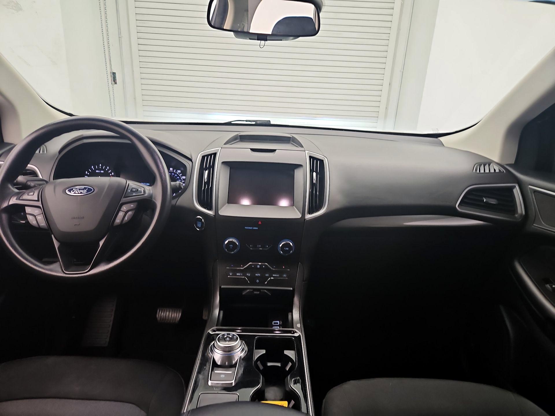 Thumbnail: 2020 Ford Edge - 9