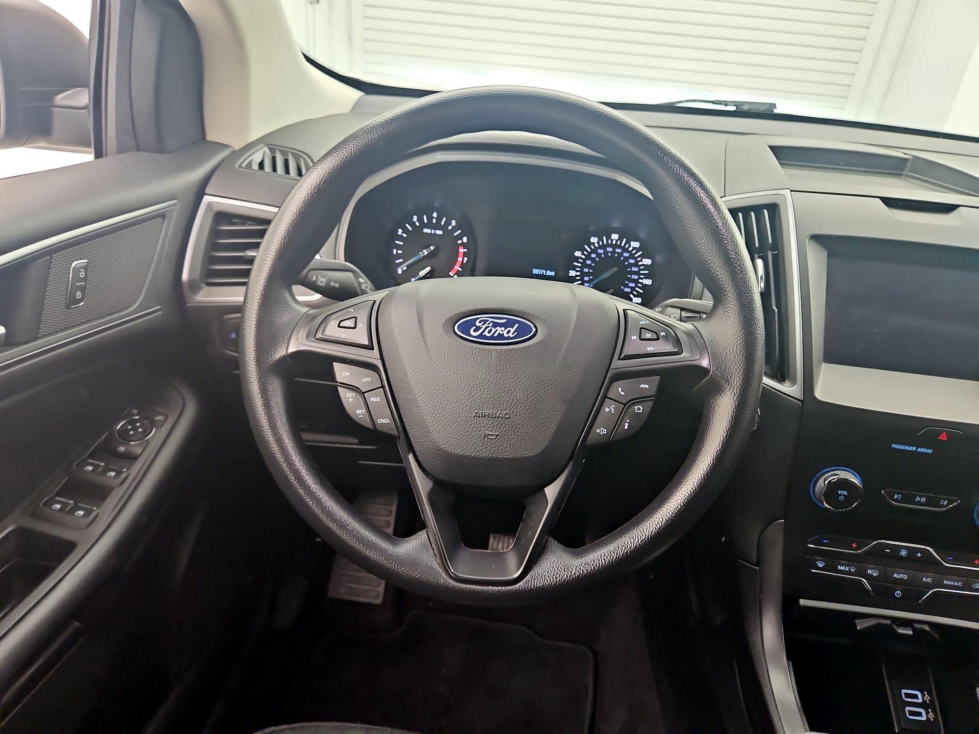 Thumbnail: 2020 Ford Edge - 10
