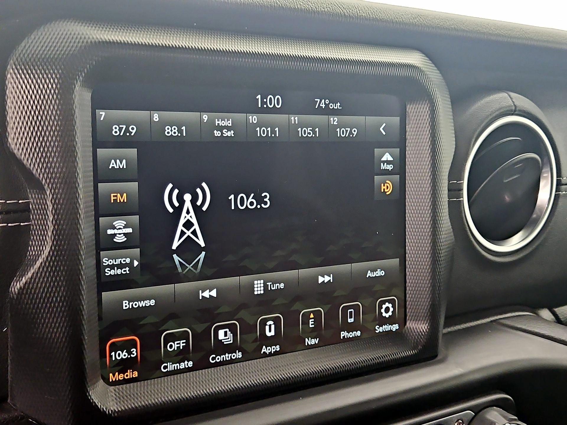 Thumbnail: 2022 Jeep Wrangler - 16