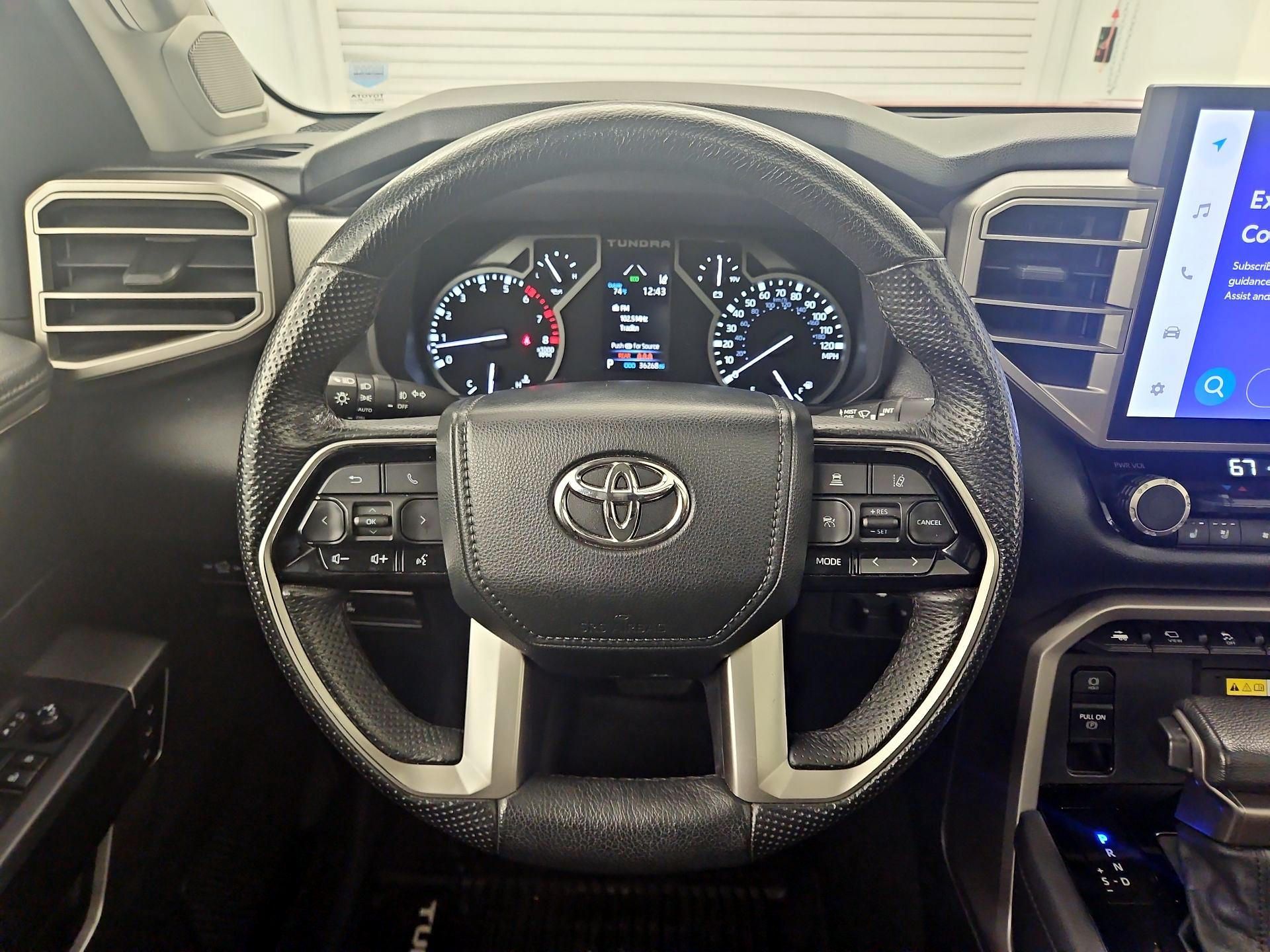 Thumbnail: 2022 Toyota Tundra - 10
