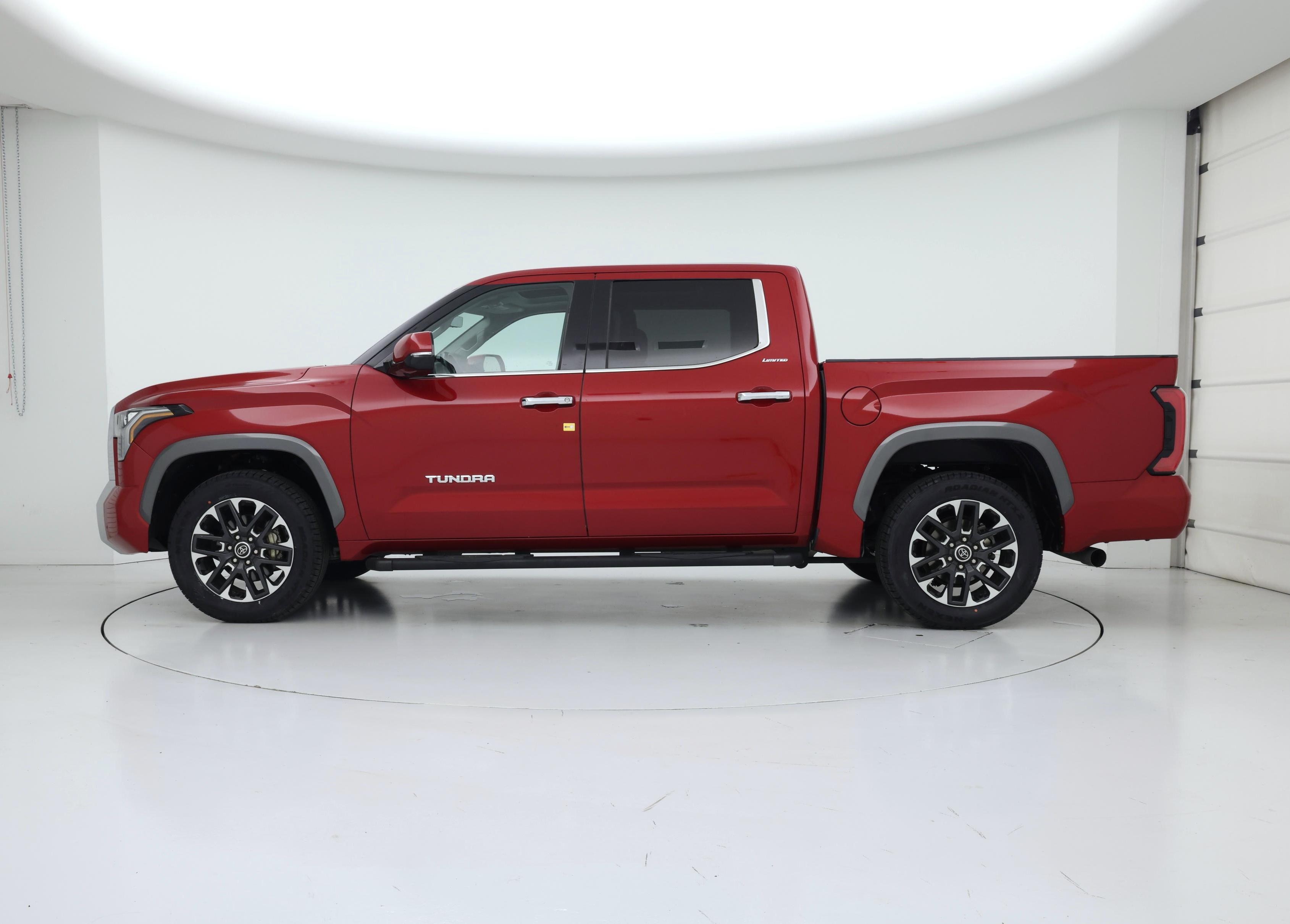 Thumbnail: 2022 Toyota Tundra - 3