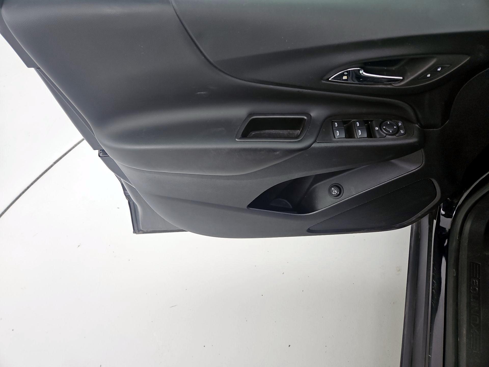 Thumbnail: 2022 Chevrolet Equinox - 12
