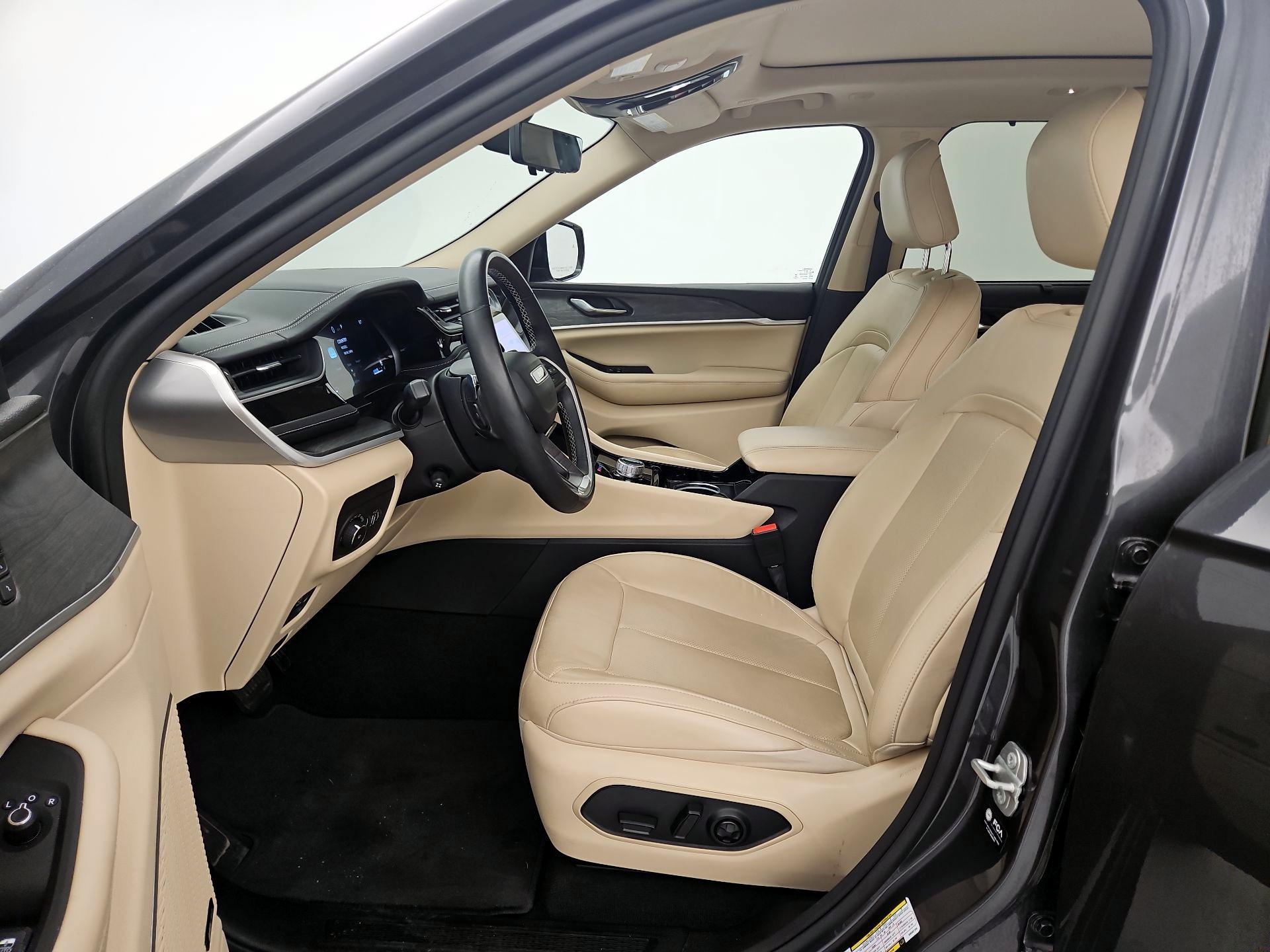 Thumbnail: 2022 Jeep Grand Cherokee - 11