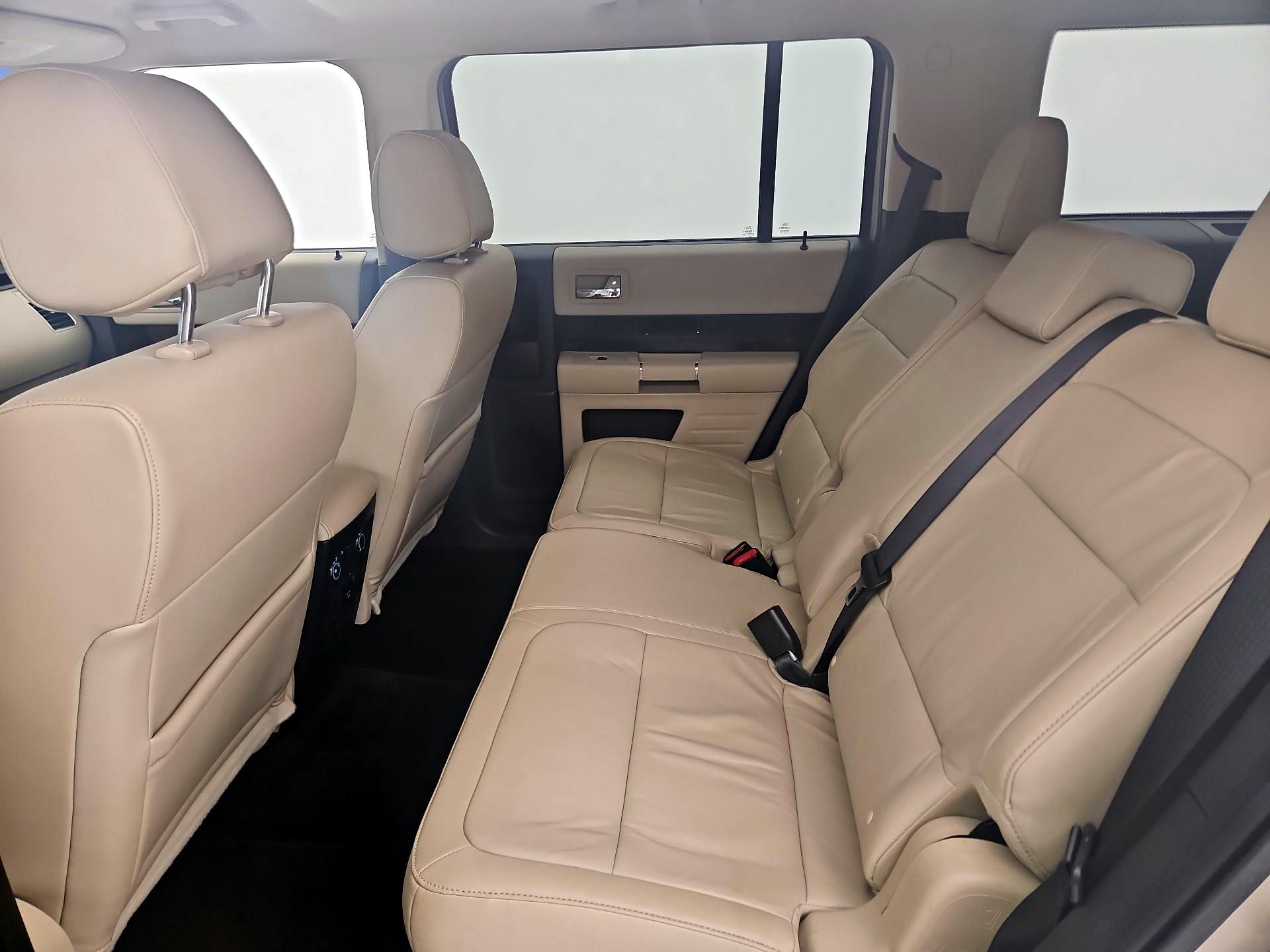 Thumbnail: 2018 Ford Flex - 20