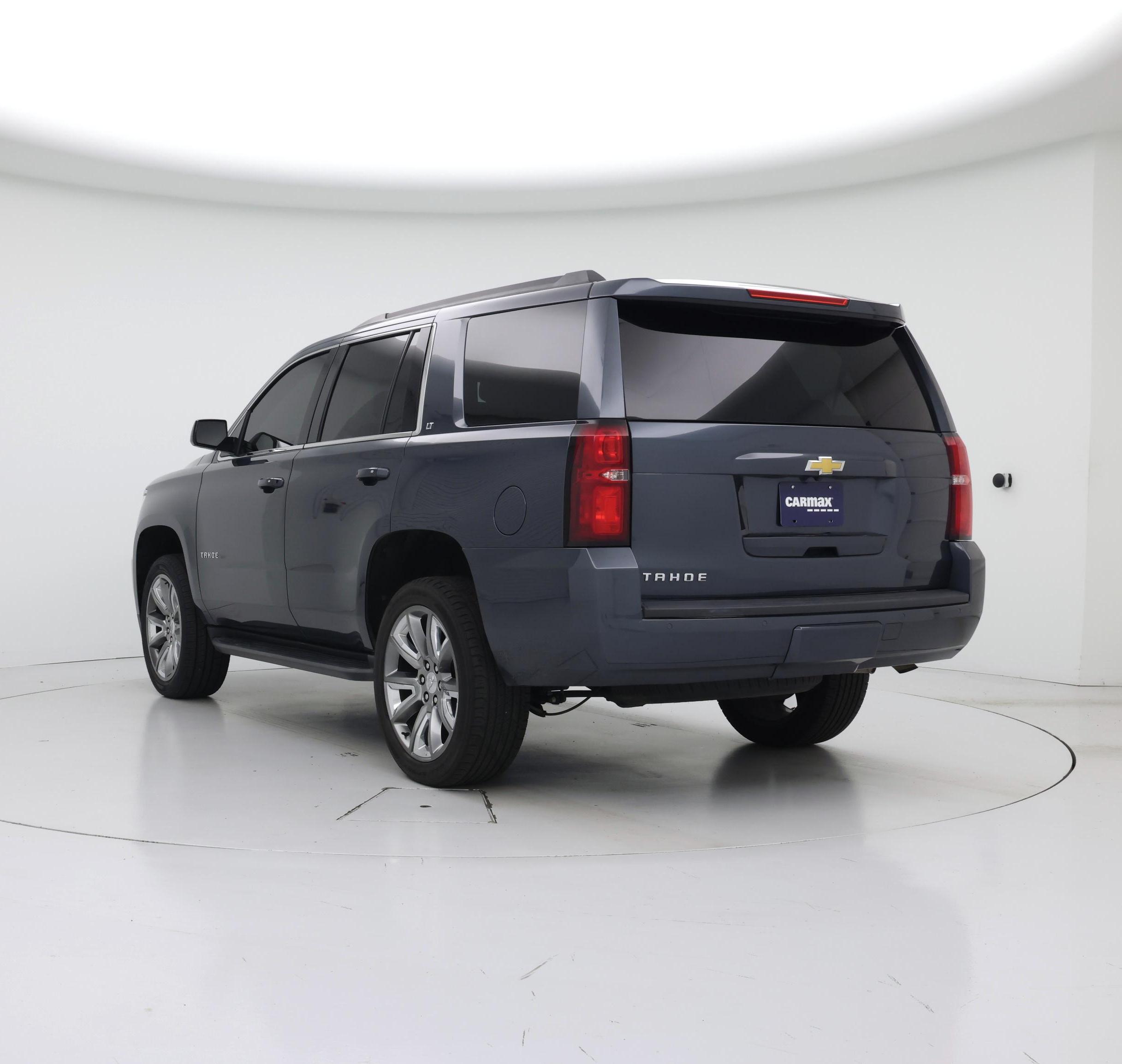 Thumbnail: 2019 Chevrolet Tahoe - 2