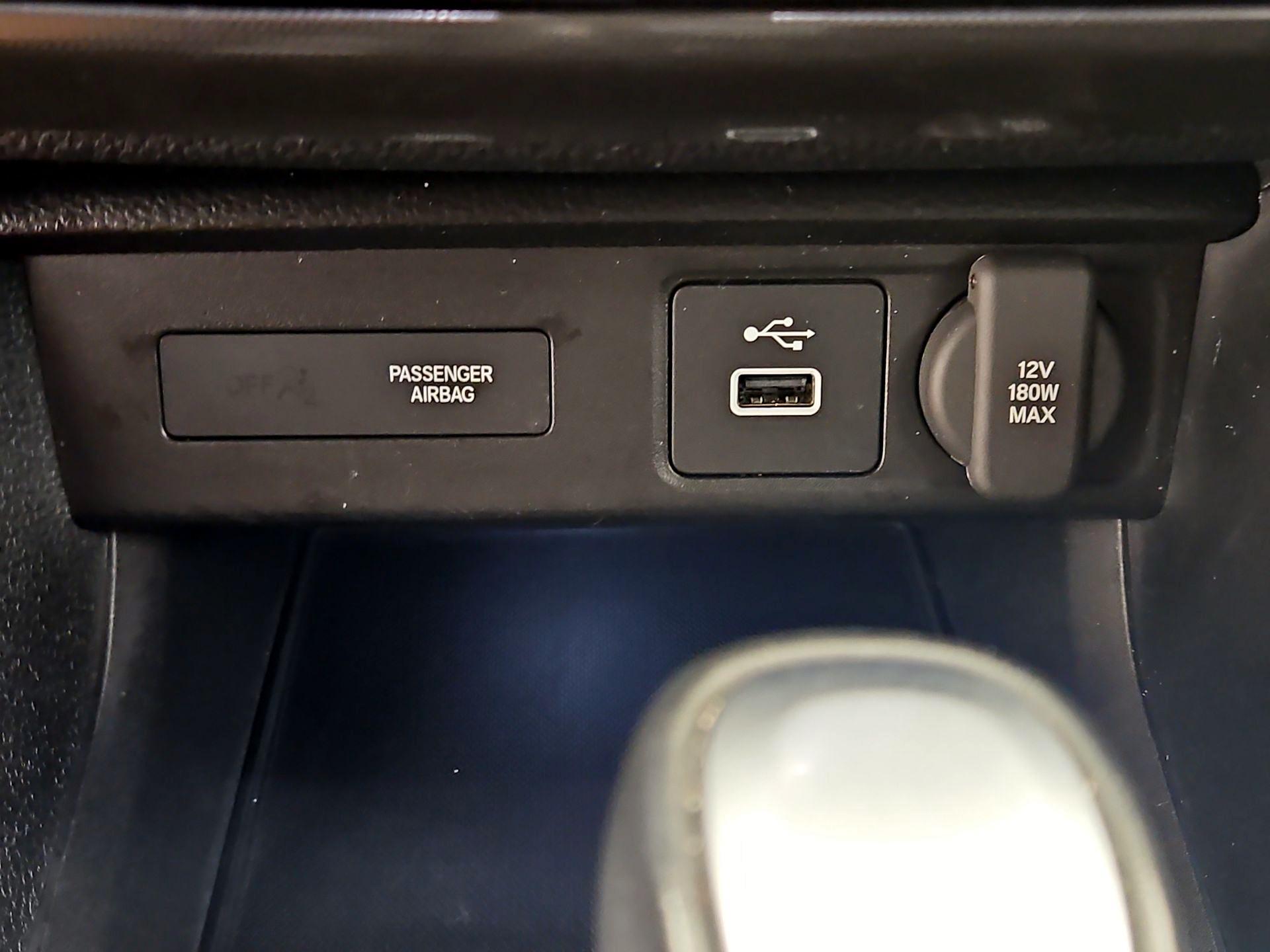 Thumbnail: 2023 Acura Integra - 18