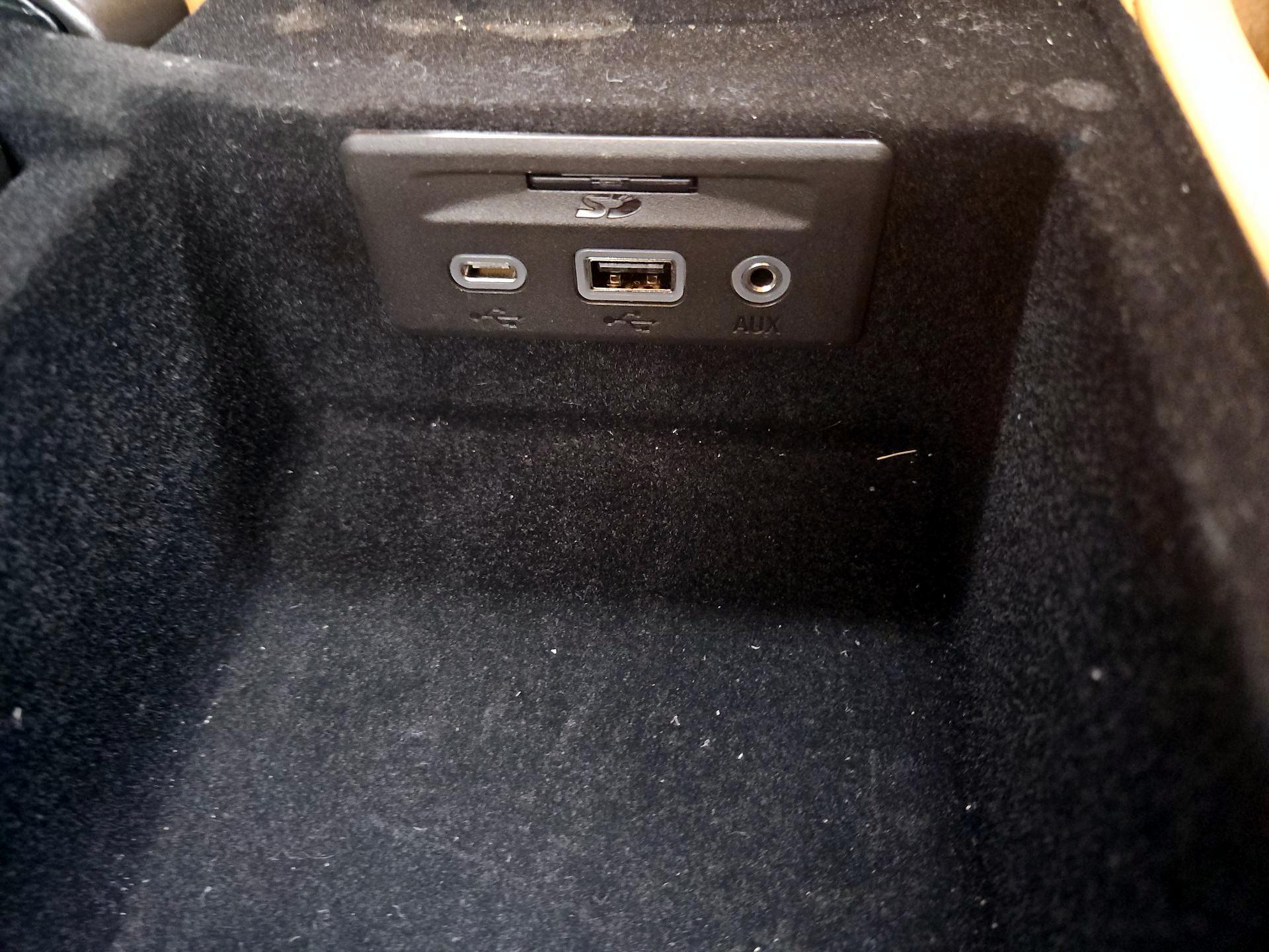 Thumbnail: 2022 Chevrolet Corvette - 18