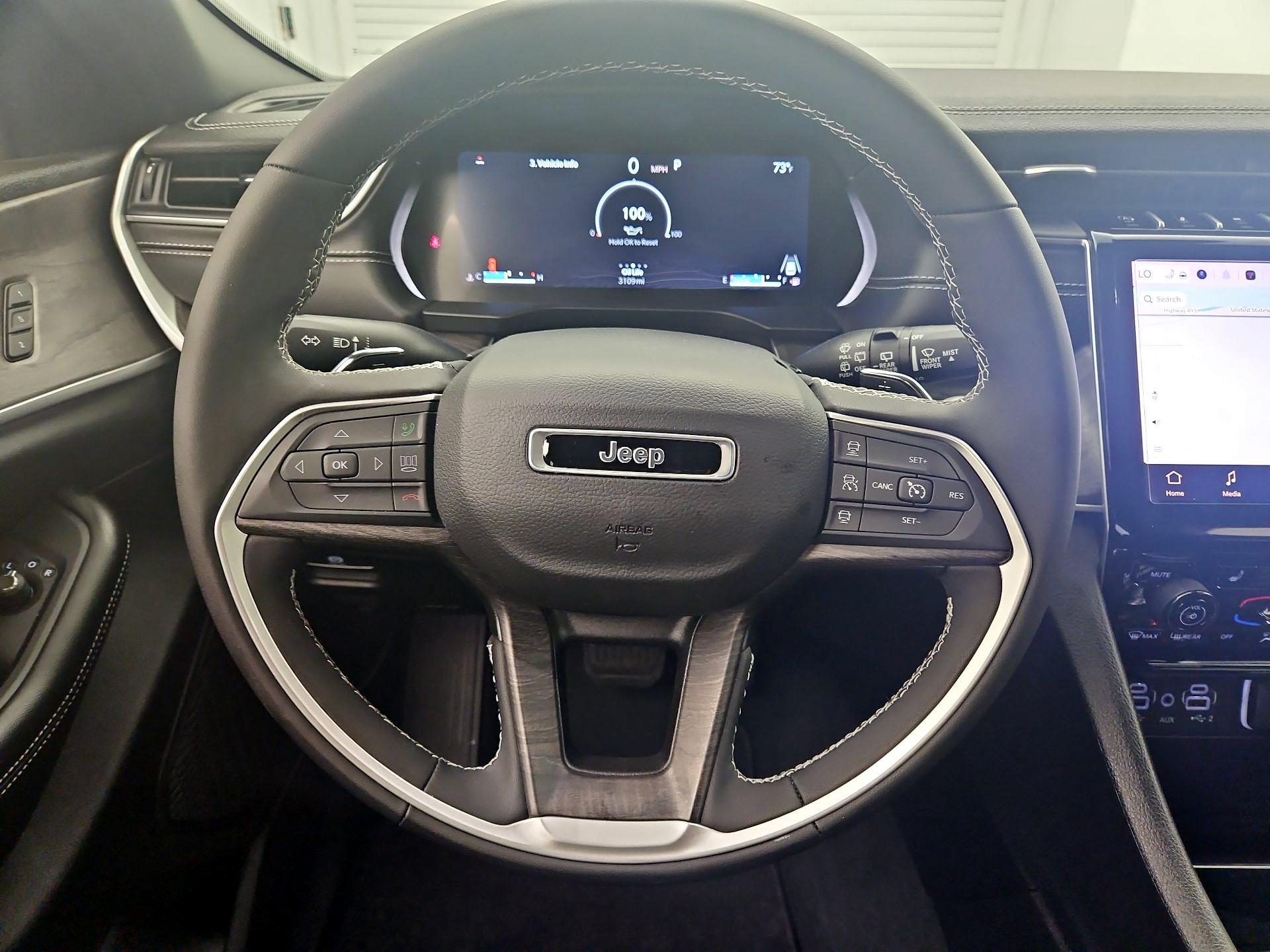 Thumbnail: 2024 Jeep Grand Cherokee - 10