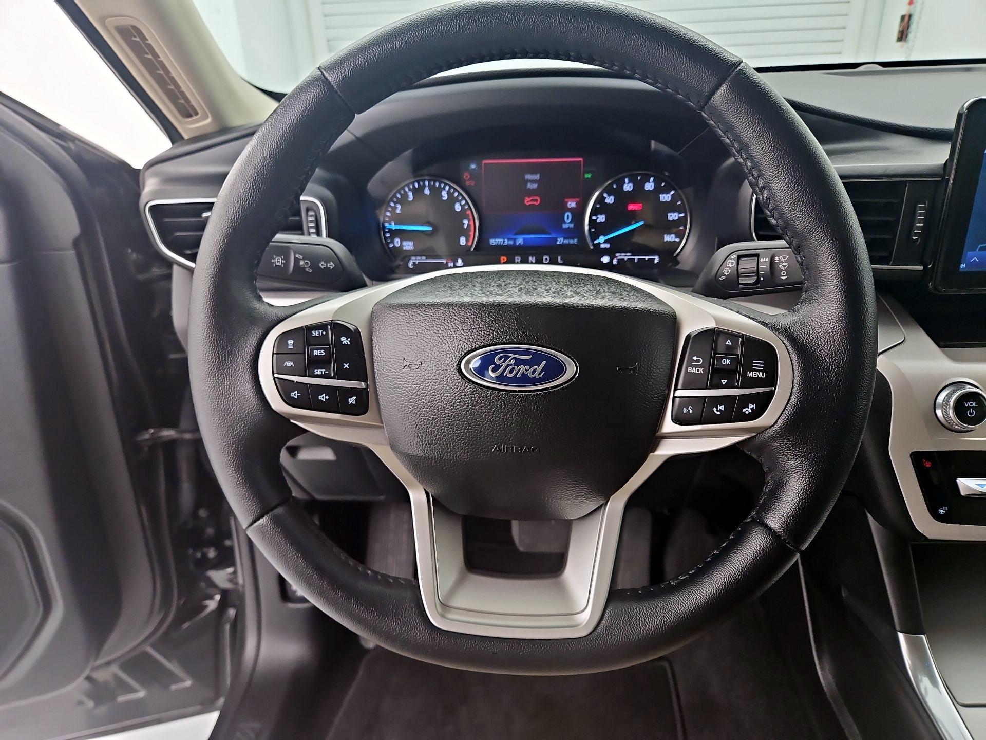 Thumbnail: 2023 Ford Explorer - 10