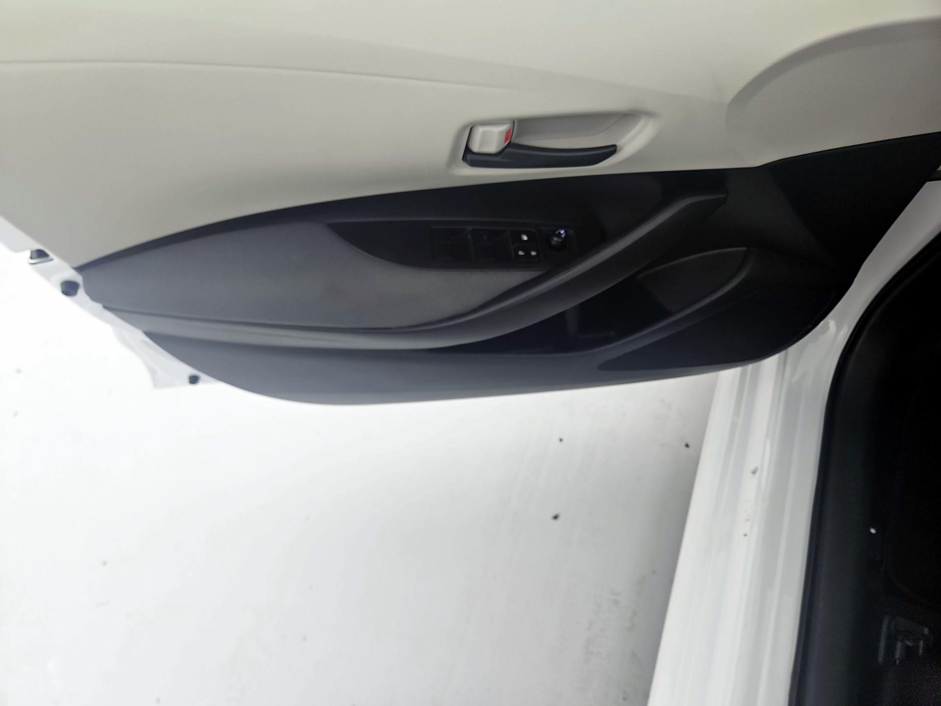 Thumbnail: 2022 Toyota Corolla - 12