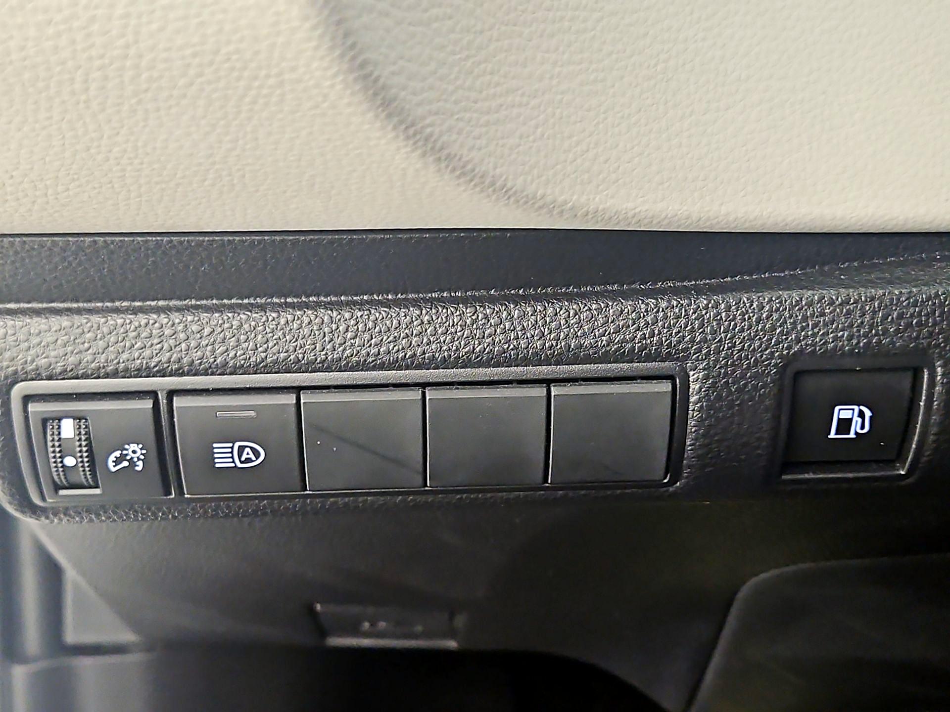 Thumbnail: 2022 Toyota Corolla - 13