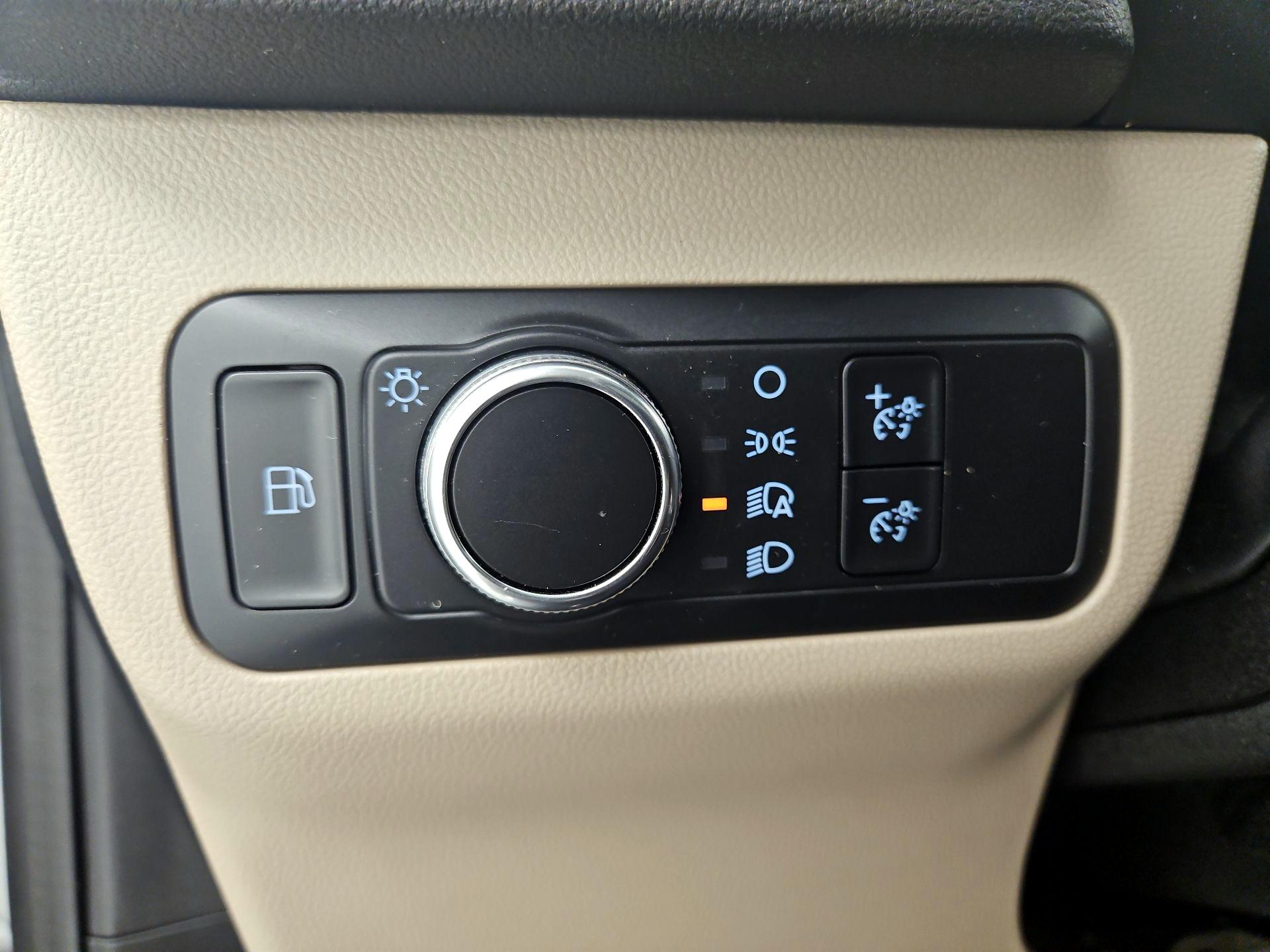 Thumbnail: 2021 Ford Escape - 13