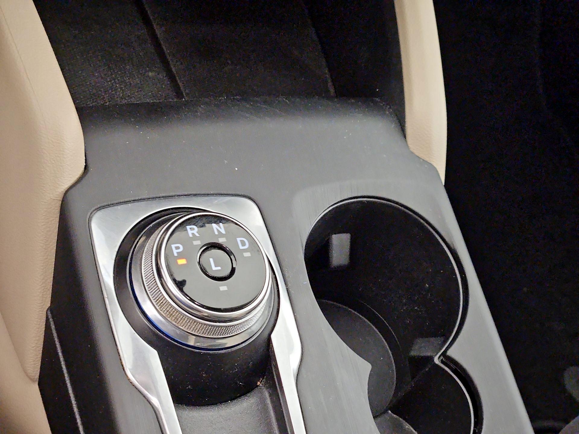 Thumbnail: 2021 Ford Escape - 17