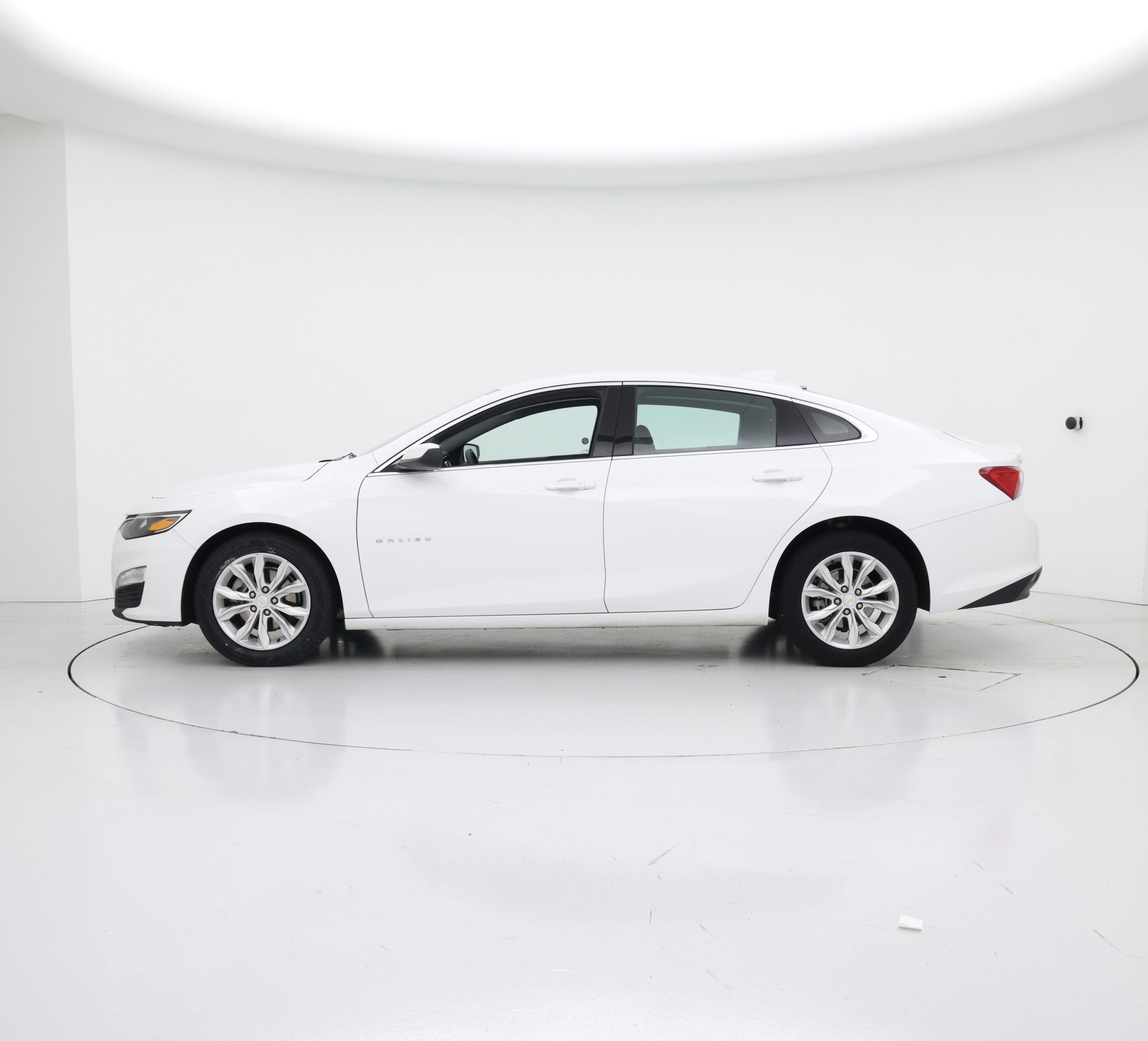 Thumbnail: 2024 Chevrolet Malibu - 3
