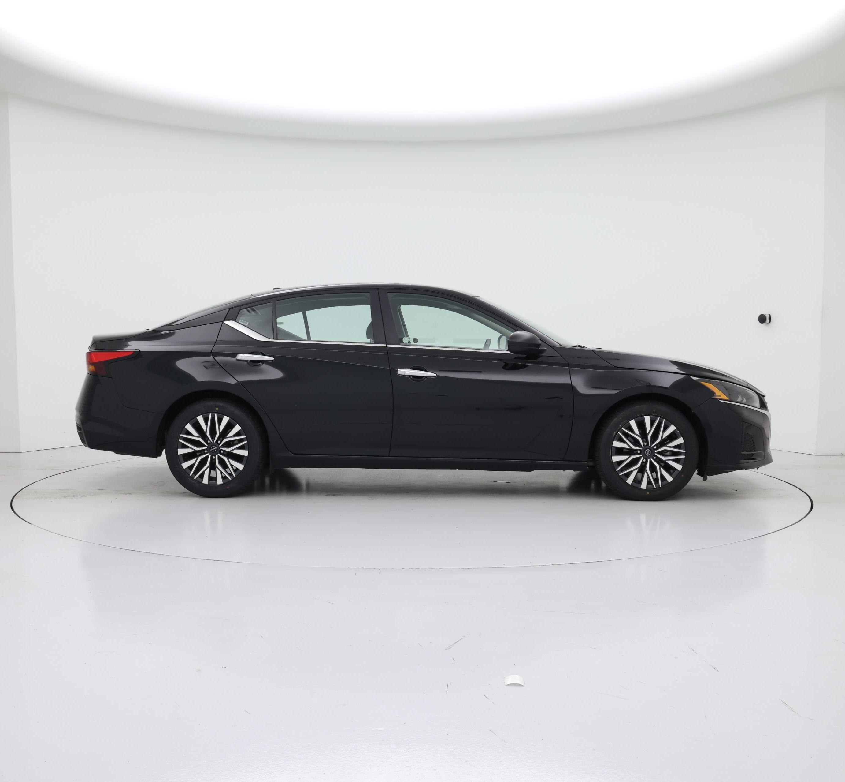 Thumbnail: 2024 Nissan Altima - 7