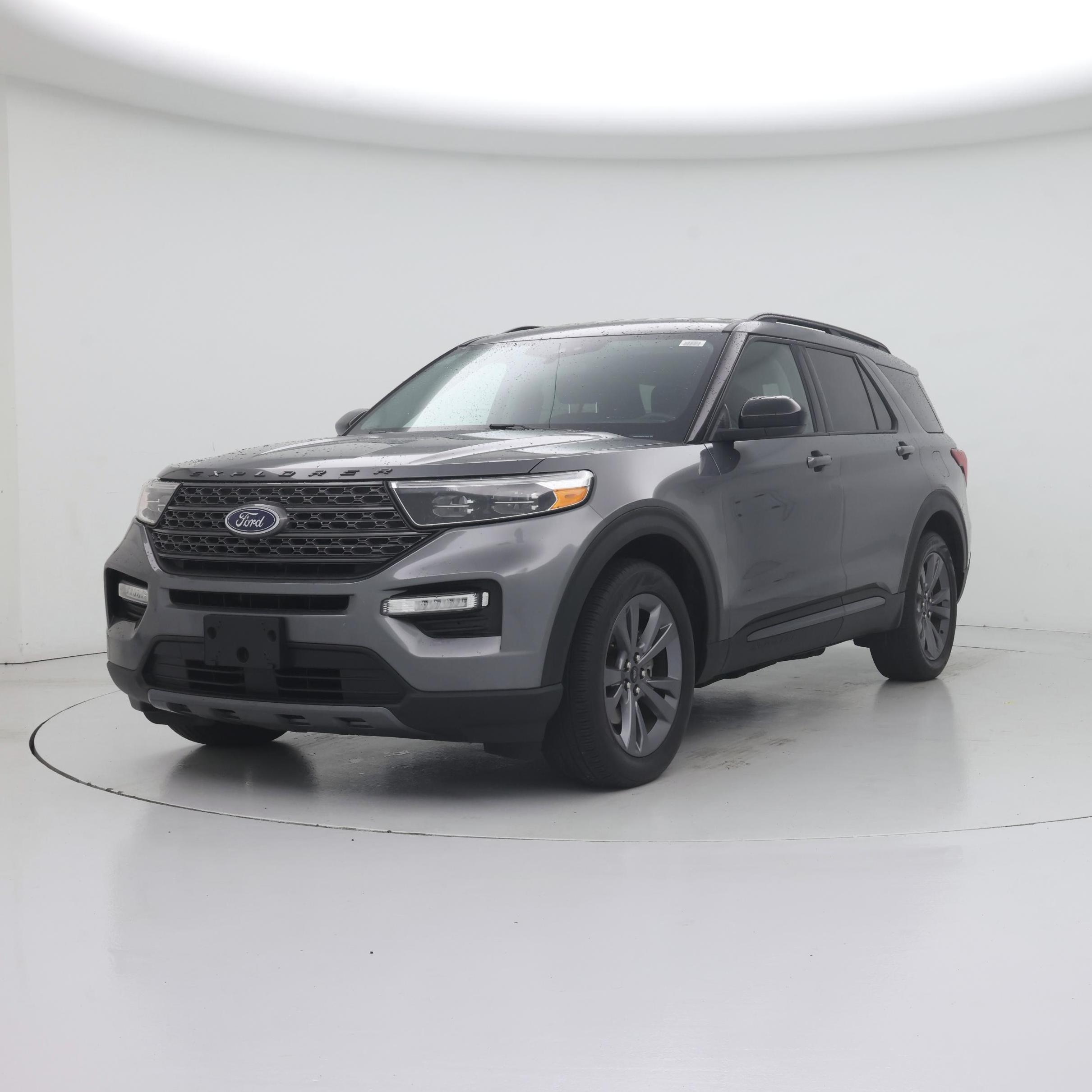 Thumbnail: 2022 Ford Explorer - 4