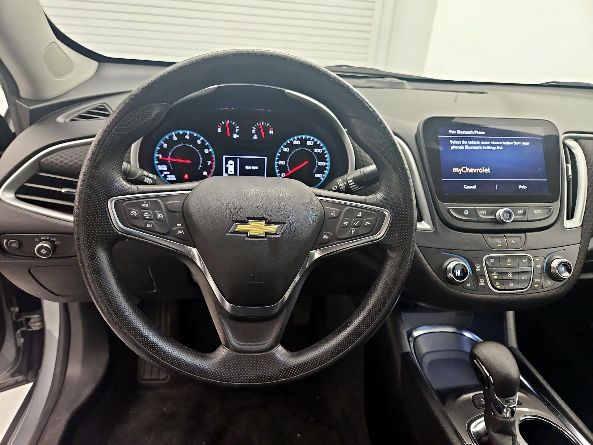 Thumbnail: 2024 Chevrolet Malibu - 10