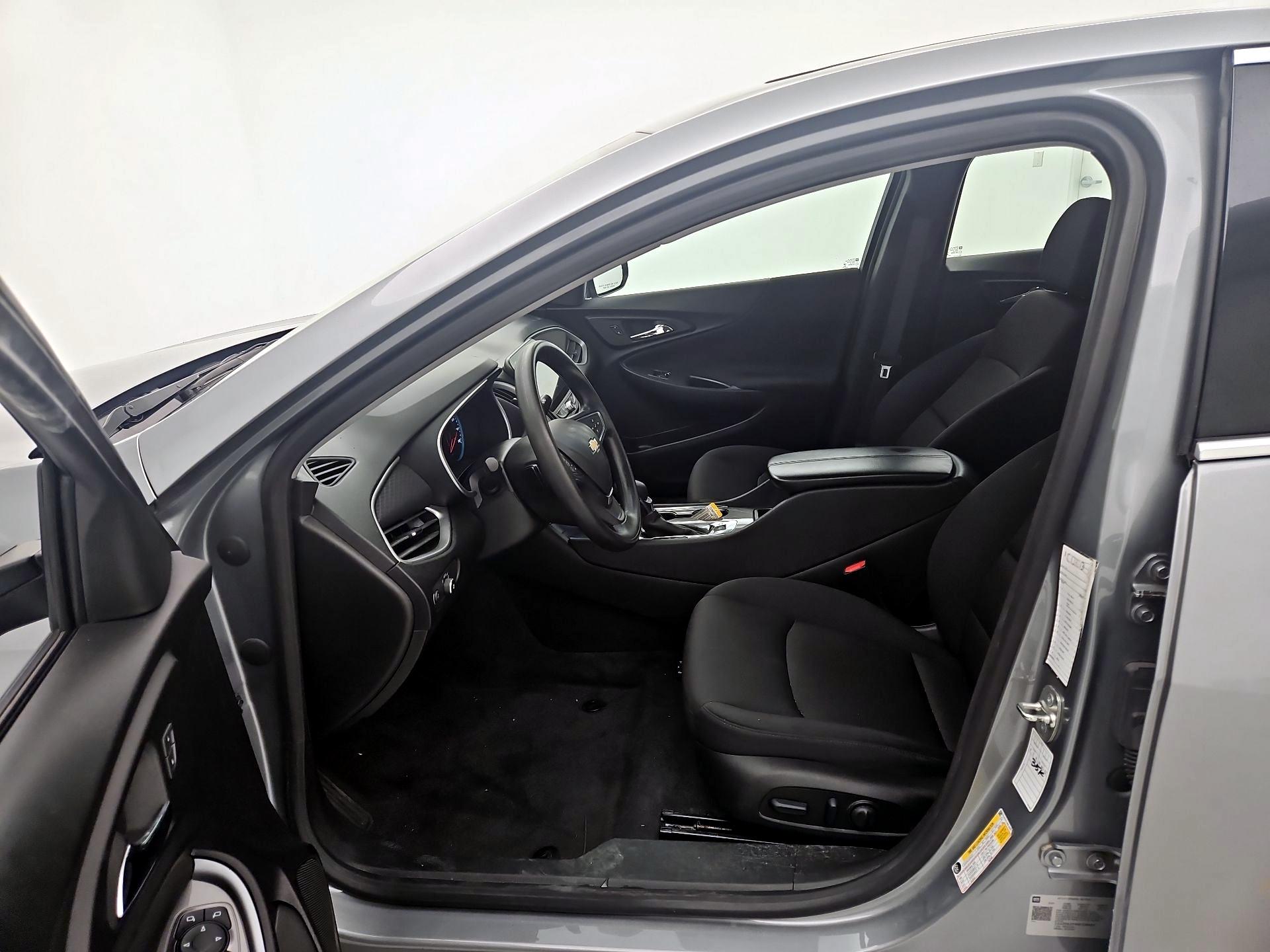 Thumbnail: 2024 Chevrolet Malibu - 11